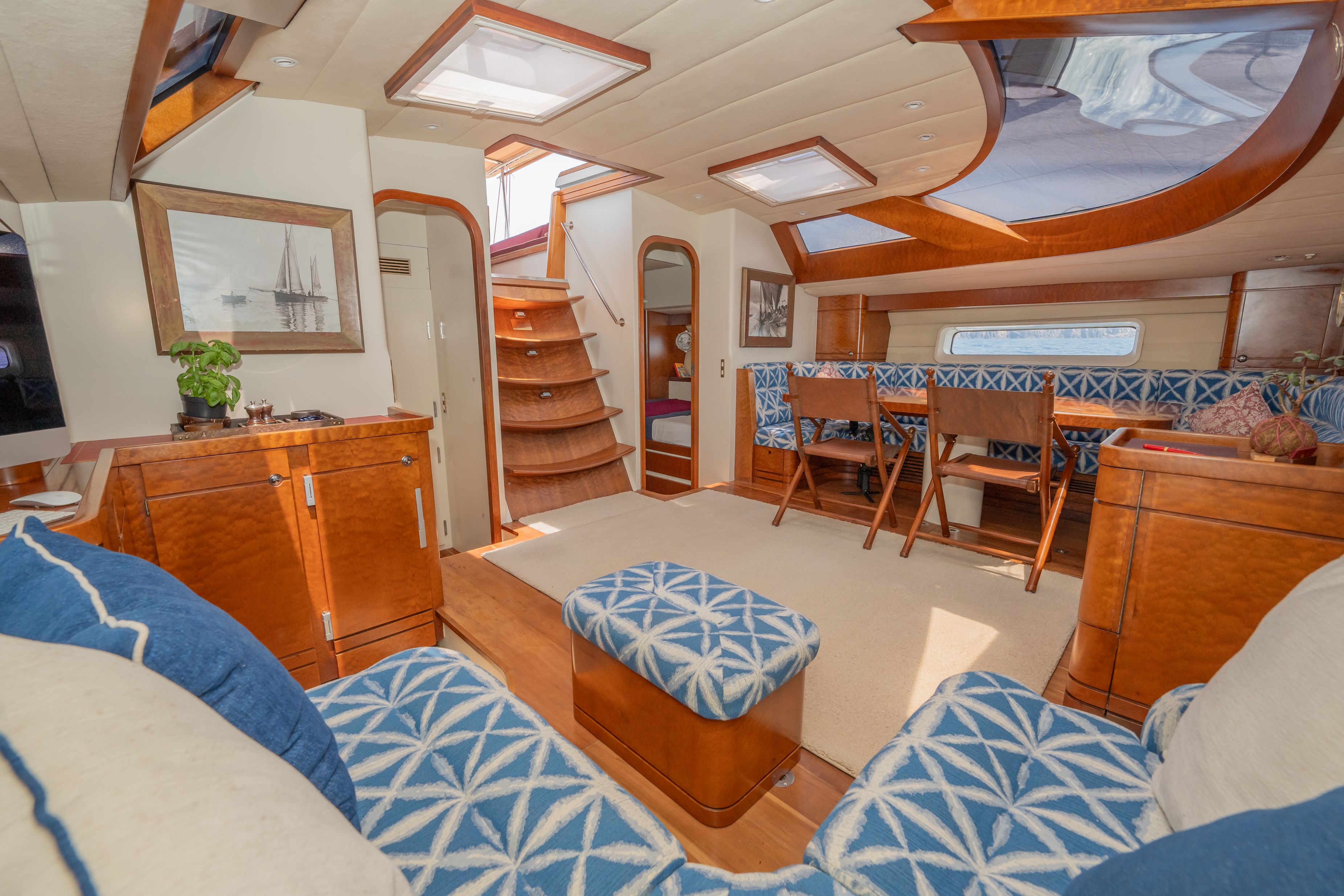 Lilla yacht cockpit dining area