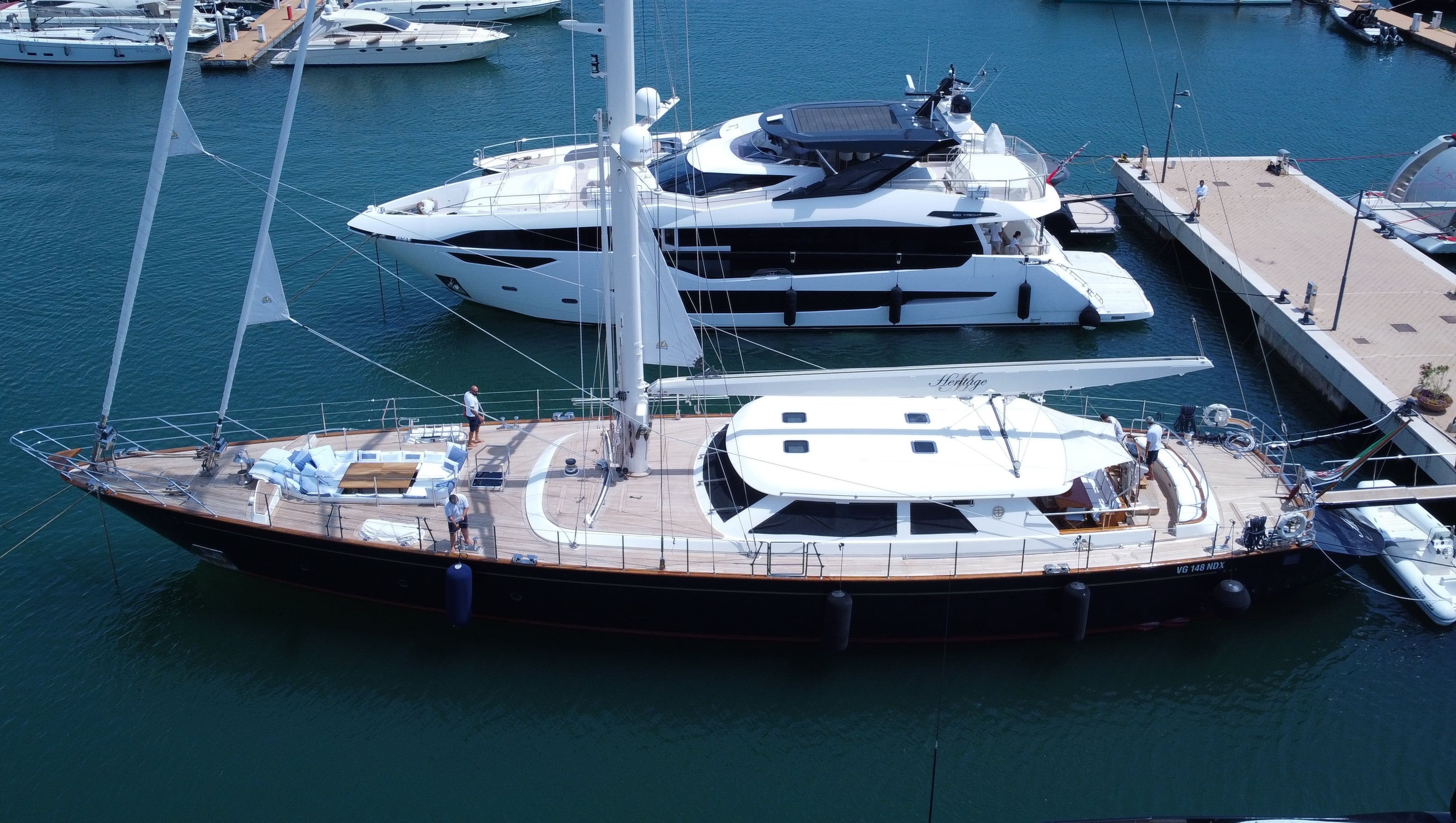 Heritage M sailing configuration