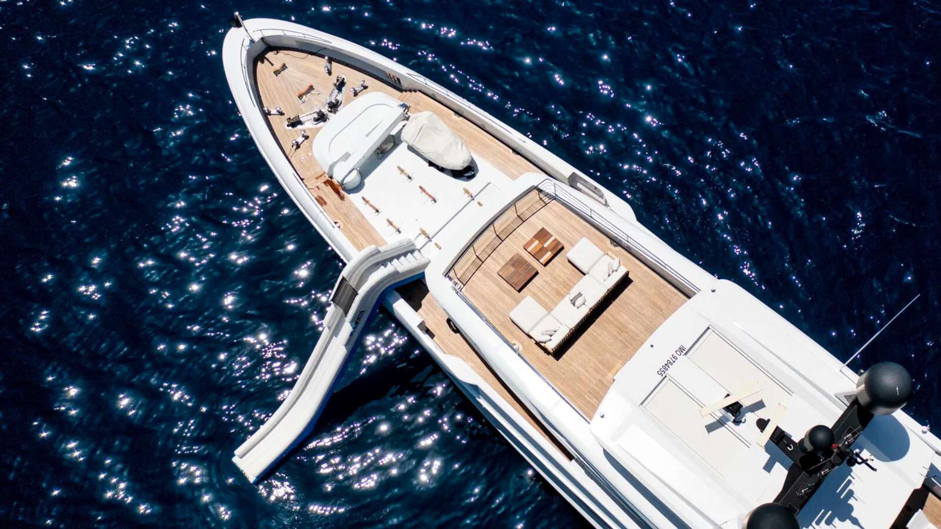 Mayva beach club luxury yacht charter