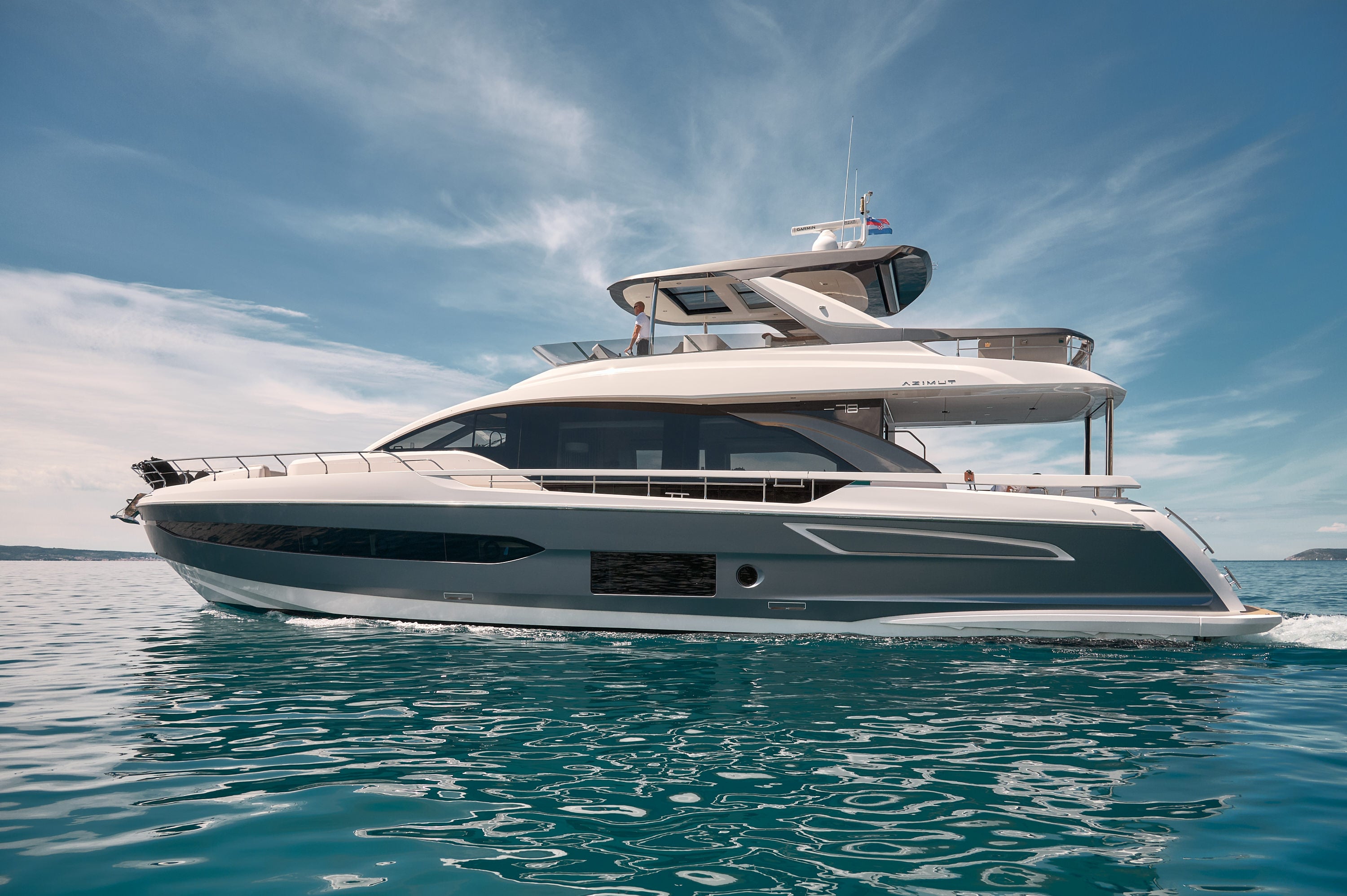 Viva yacht stern