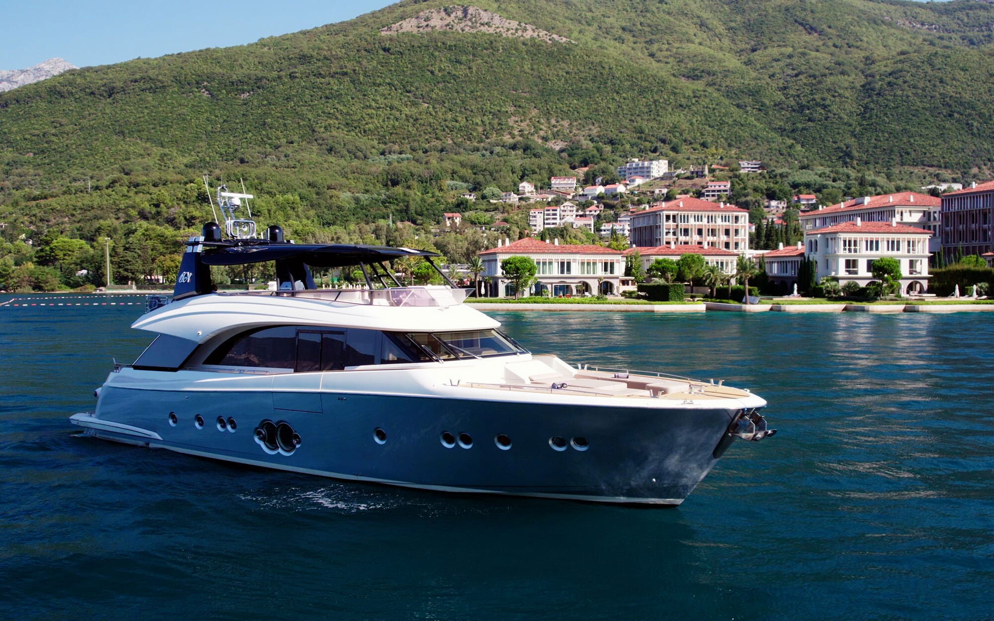 Giorgio yacht salon interior