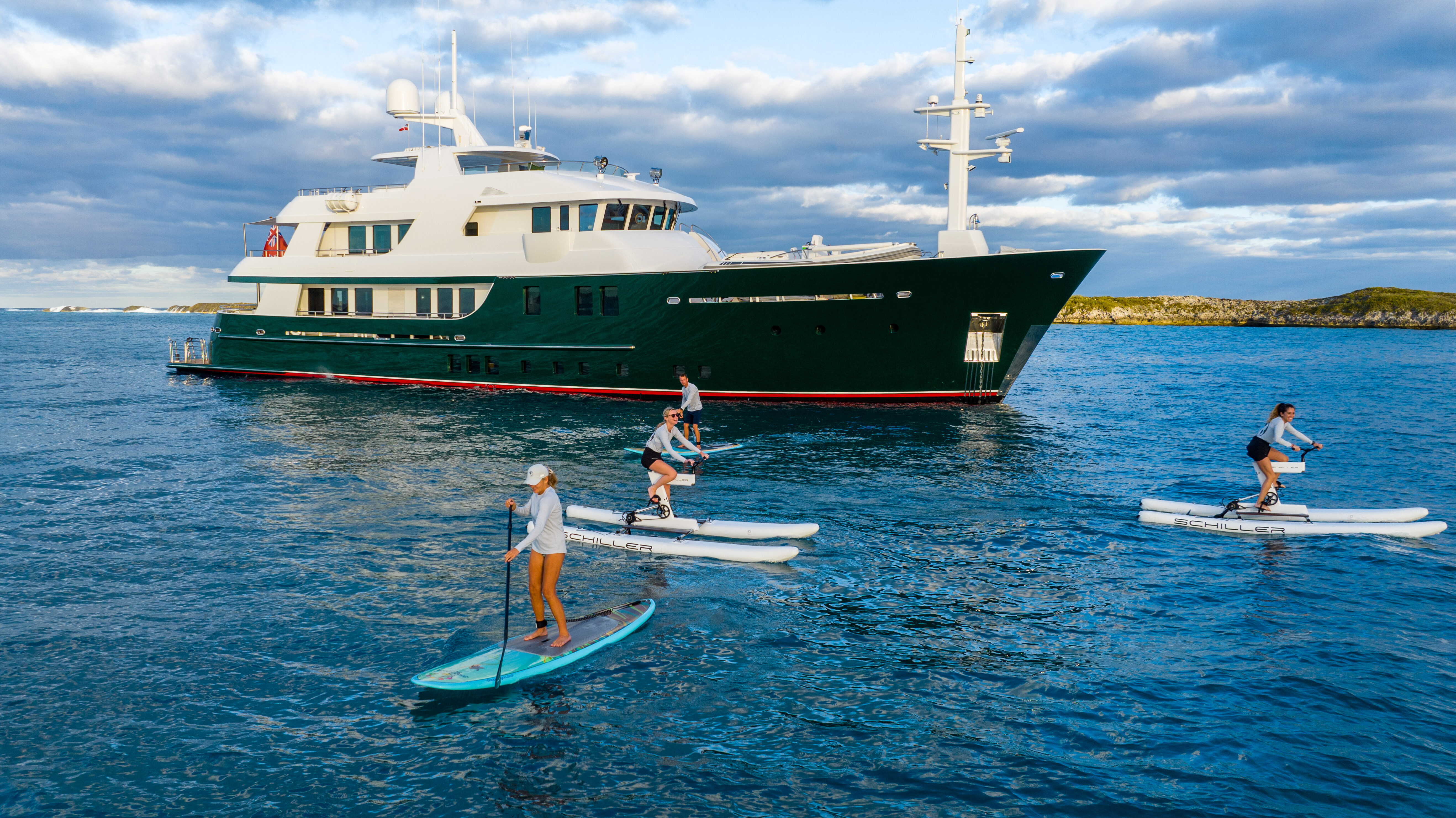 Arya explorer yacht for charter in French Polynesia