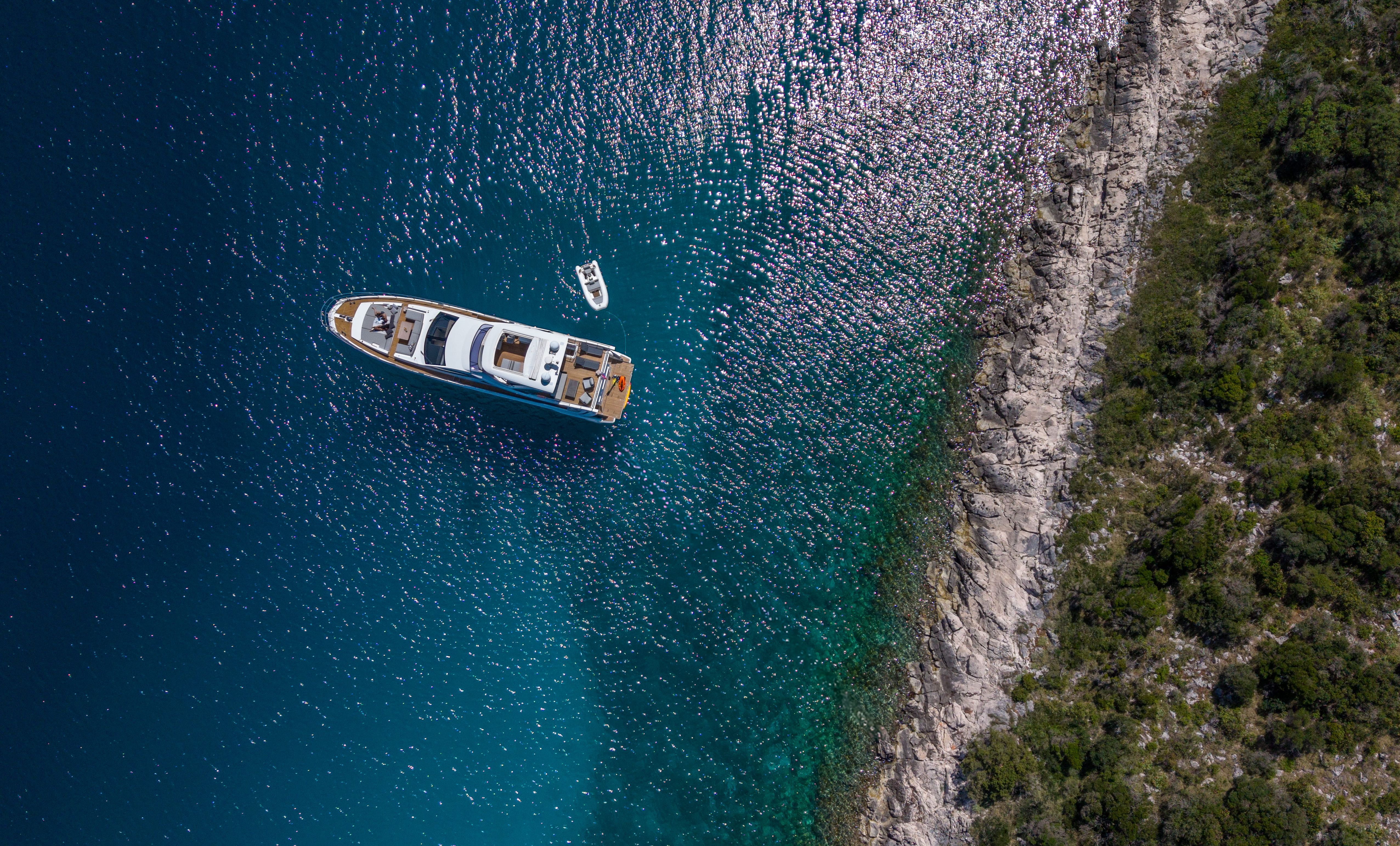 White – Azimut 53 Fly luxury yacht charter Croatia