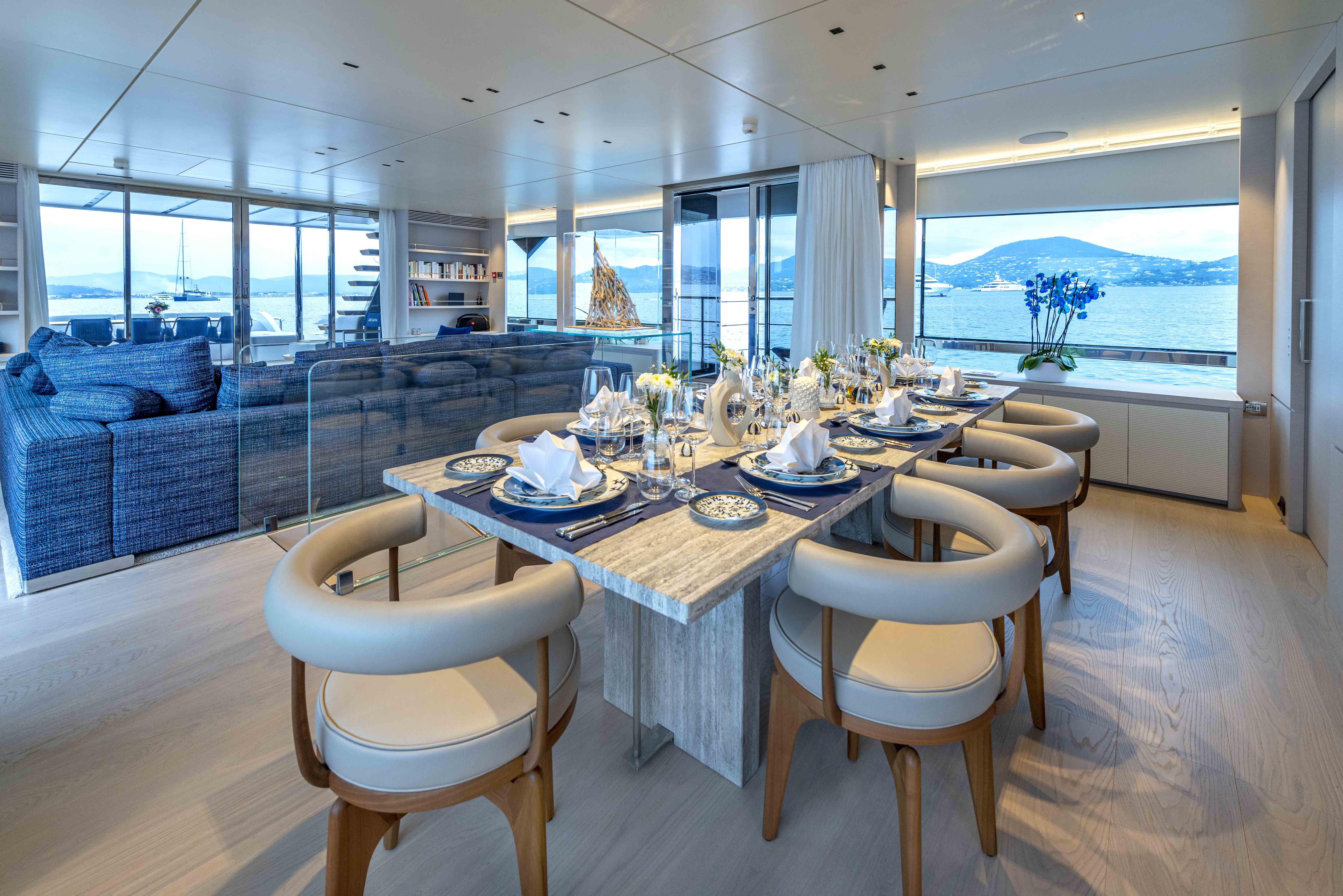 Arsana yacht interior saloon