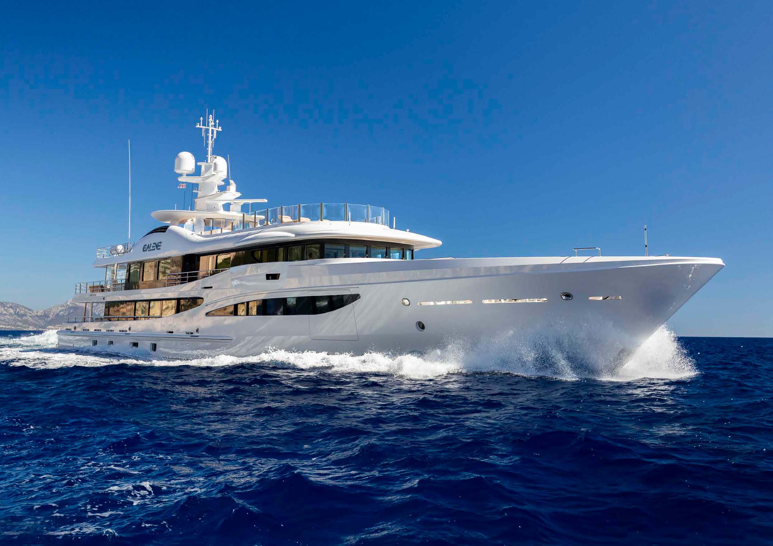 Galene yacht sundeck and jacuzzi