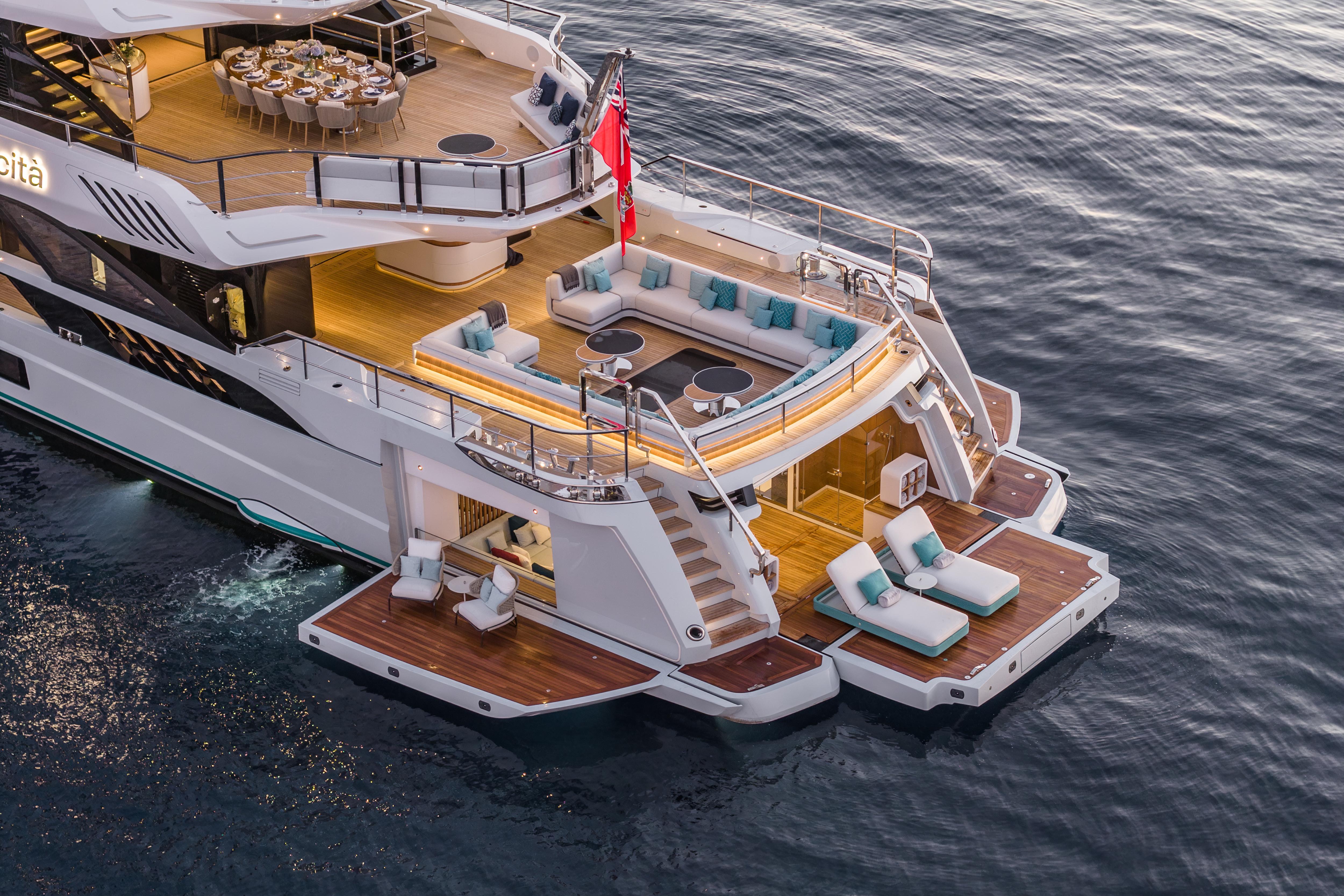 Felicità superyacht exterior