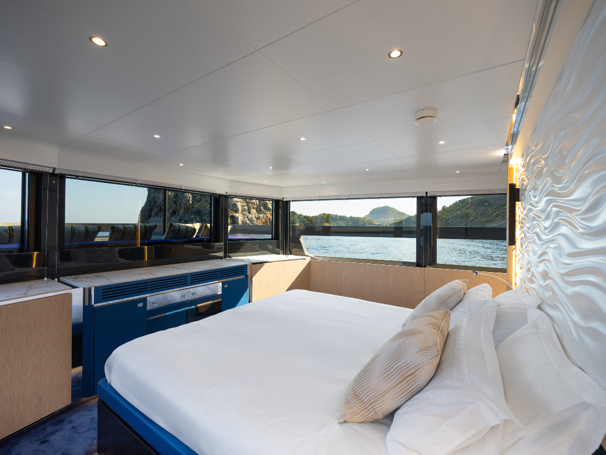 Angels yacht interior cabin