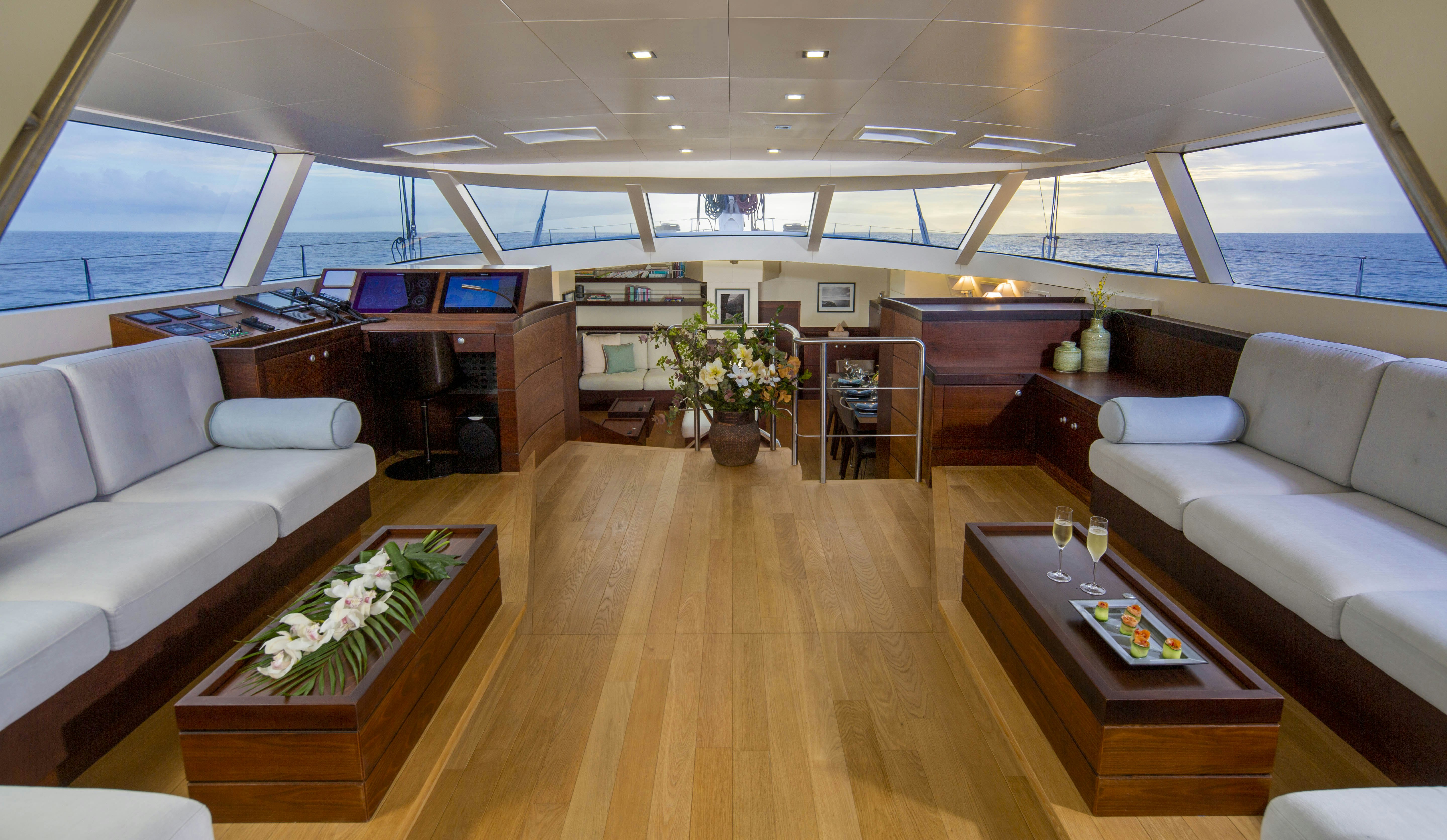 Radiance luxury sailing yacht under sail in New Zealand