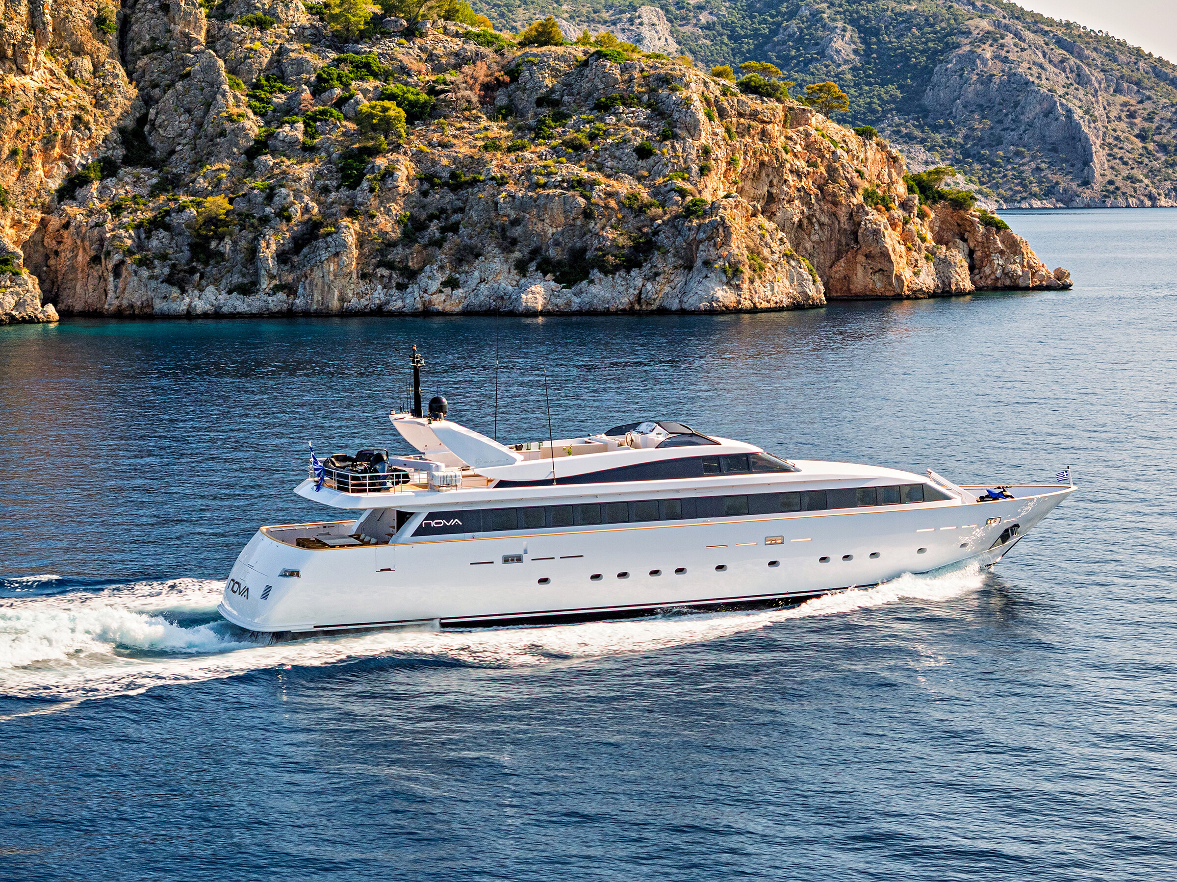 Nova yacht exterior profile at sea