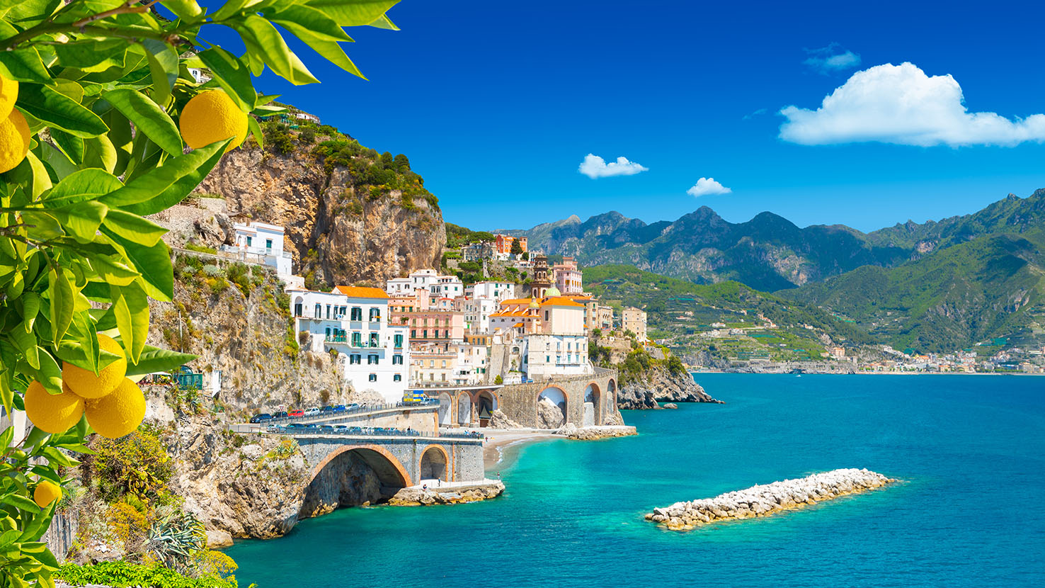Azimut Grande 26MT exterior on the Amalfi Coast
