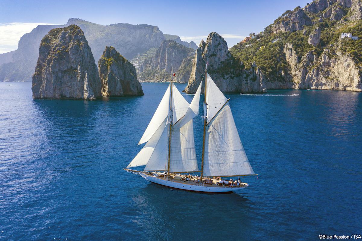 Classic Sailing Yacht Puritan Launches: Italy & Greece Charter Ready — Exclusive Gulets journal