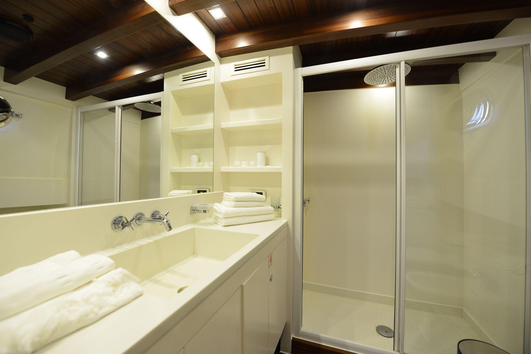 White Soul gulet accommodation interior cabin in Türkiye