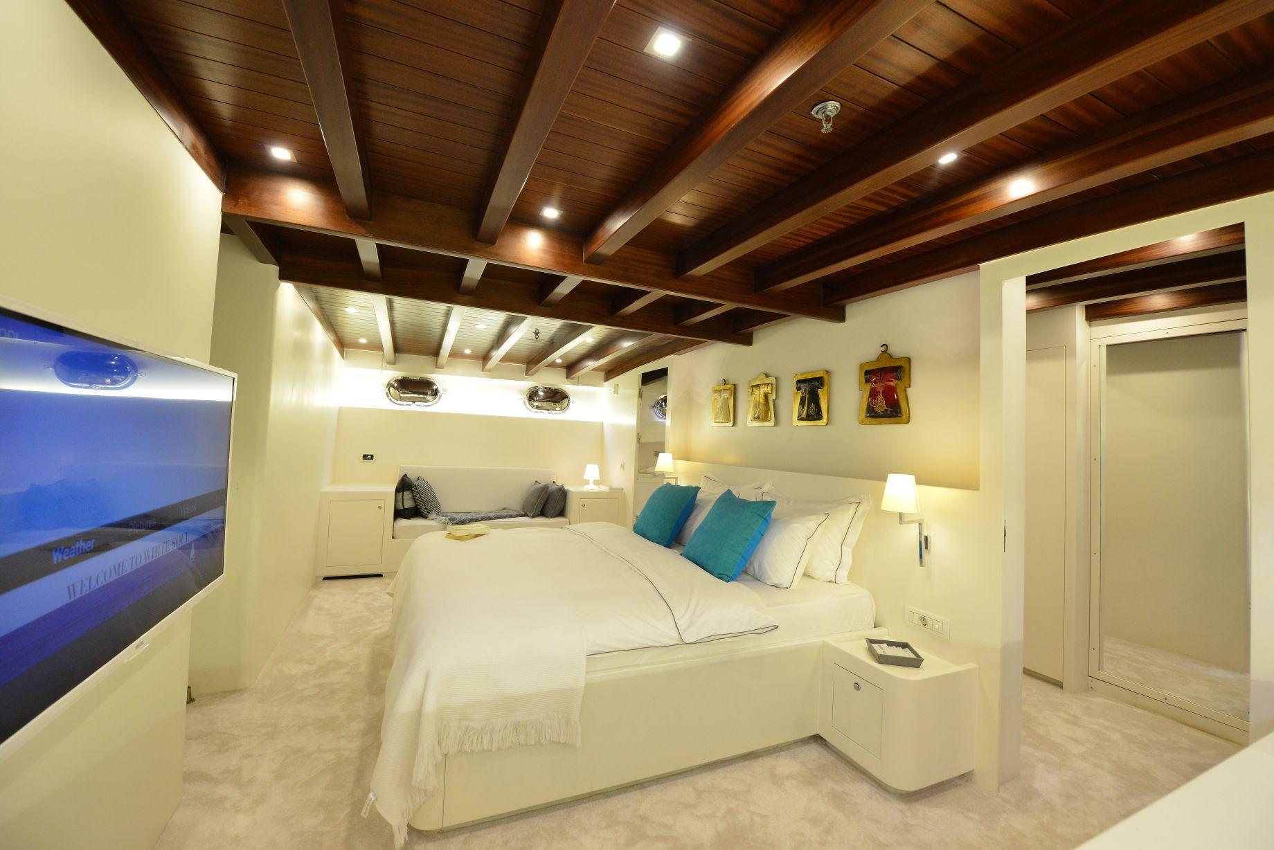 White Soul gulet accommodation interior cabin in Türkiye