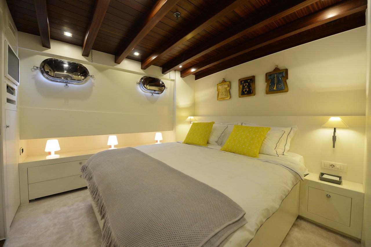 White Soul gulet accommodation interior cabin in Türkiye