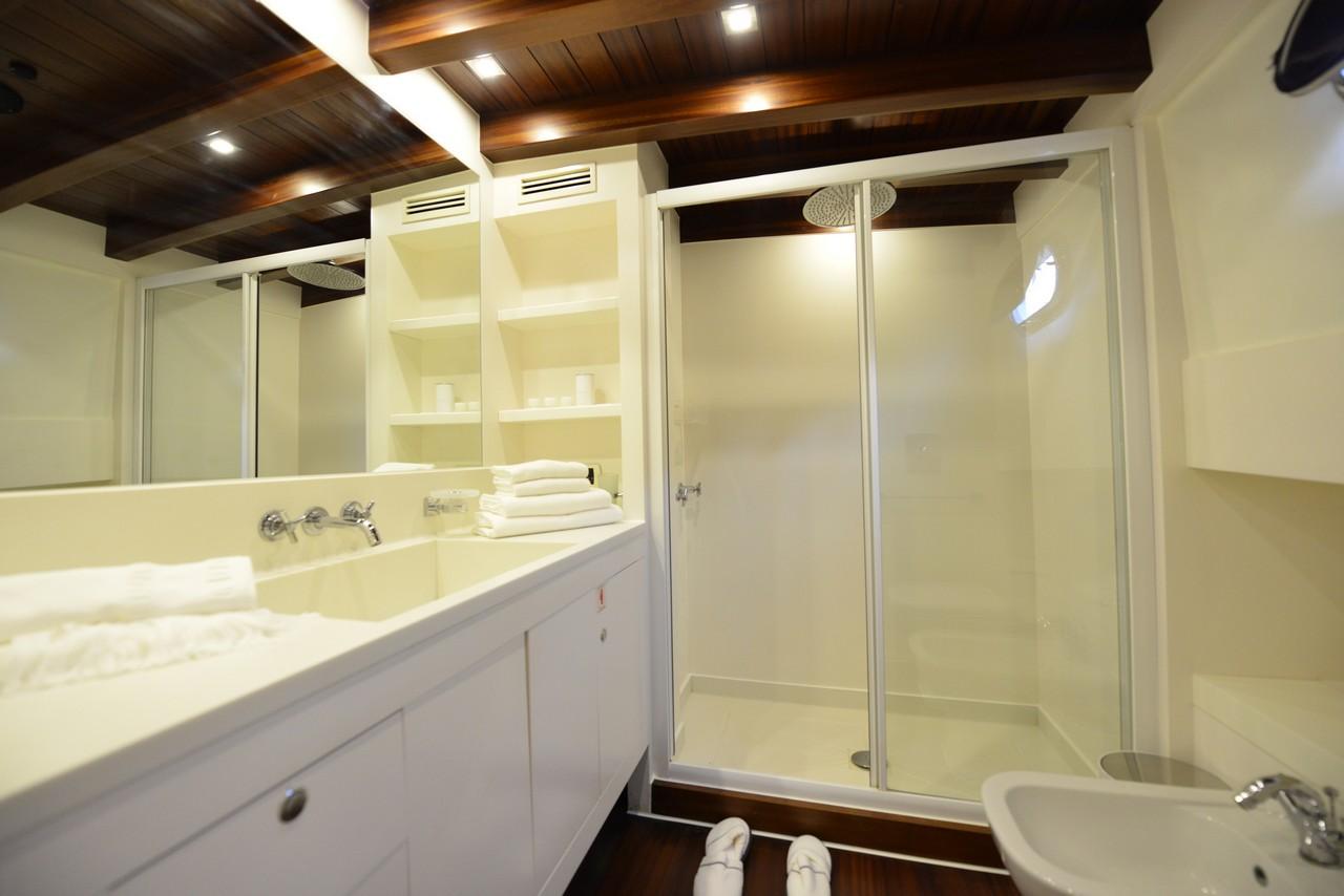 White Soul gulet accommodation interior cabin in Türkiye
