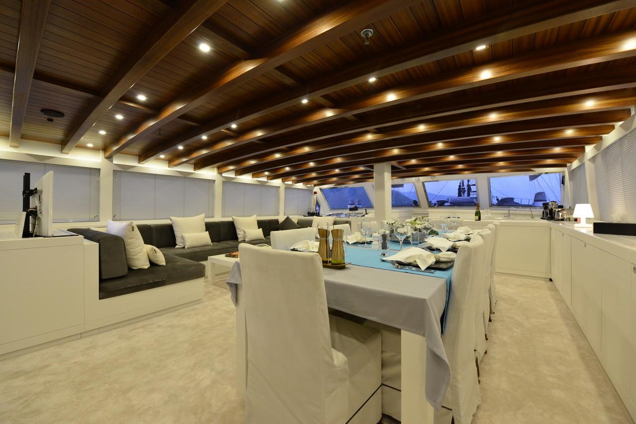 White Soul gulet amenities lifestyle dining in Türkiye