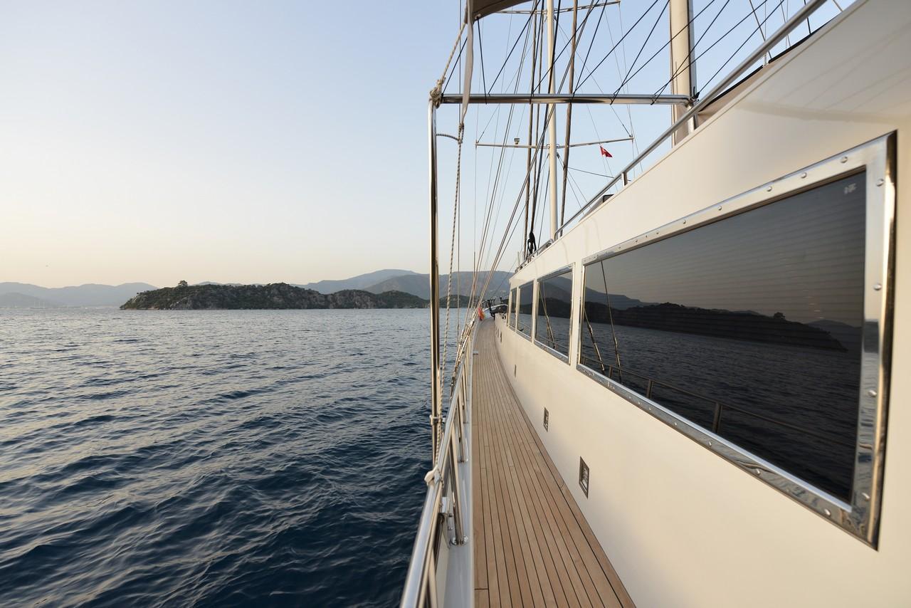 White Soul gulet amenities exterior deck in Türkiye