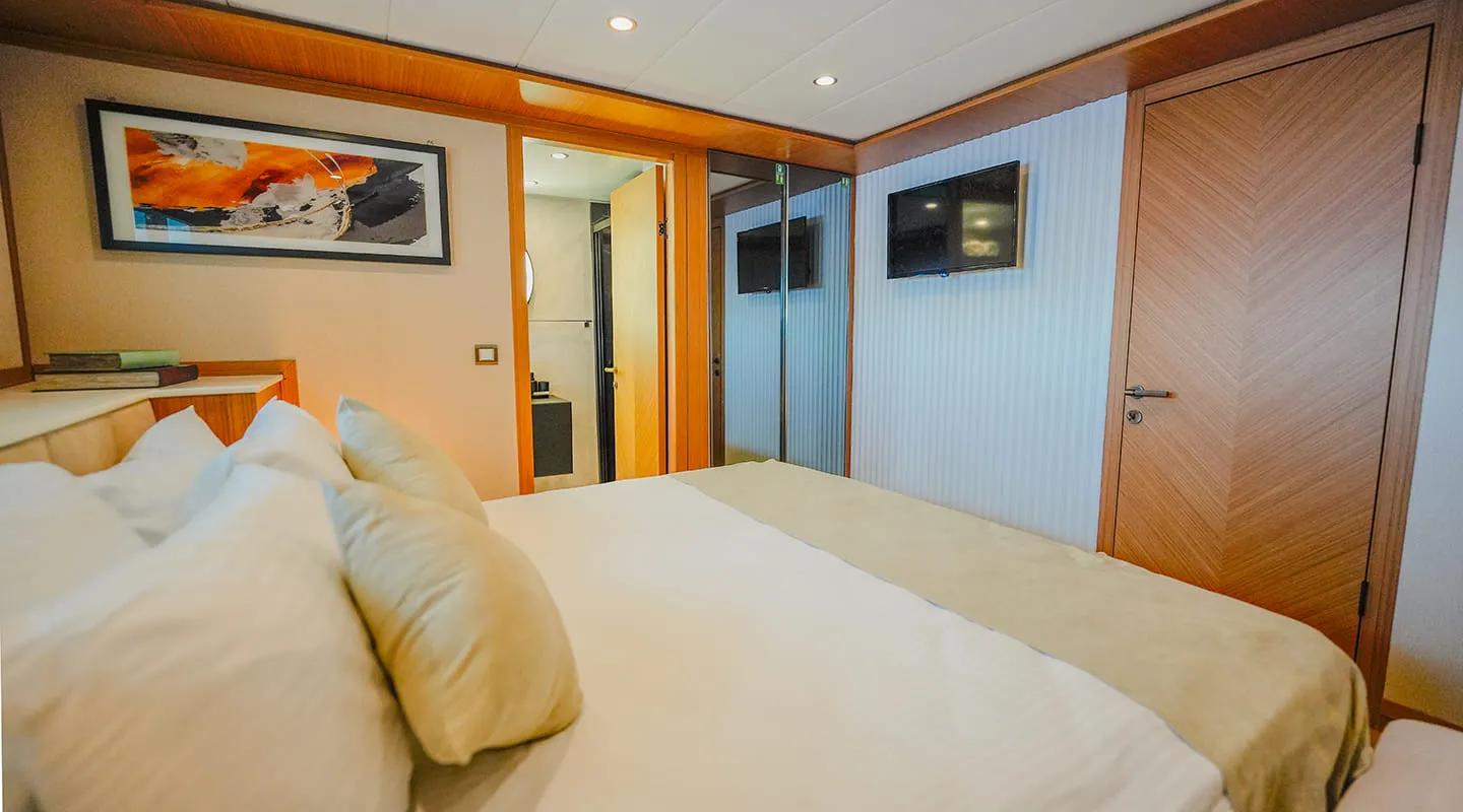 King Of The Sea gulet accommodation interior cabin in Türkiye