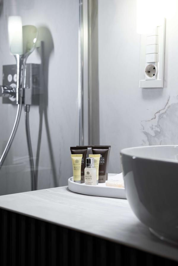 Mare Nostrum gulet interior cabin in Greece