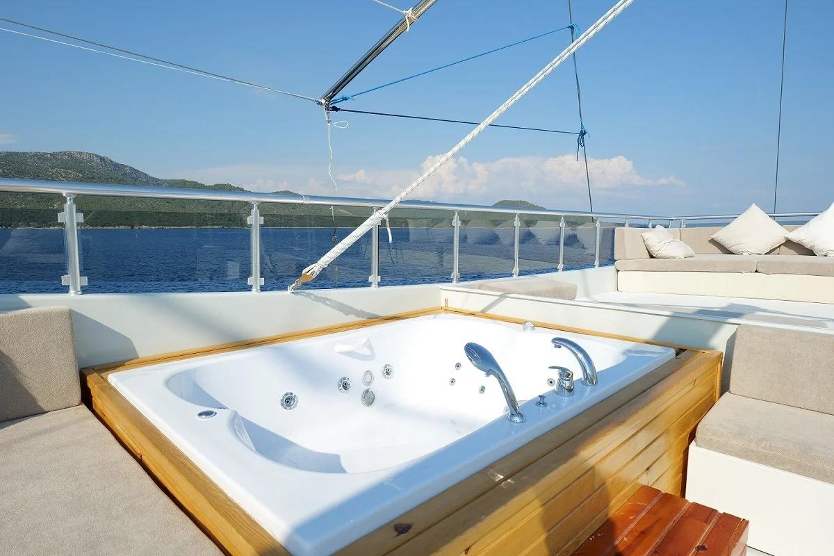 Freedom gulet amenities exterior deck in Türkiye