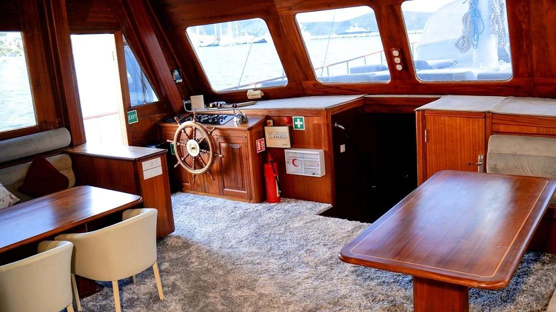 Freedom gulet amenities interior cabin in Türkiye