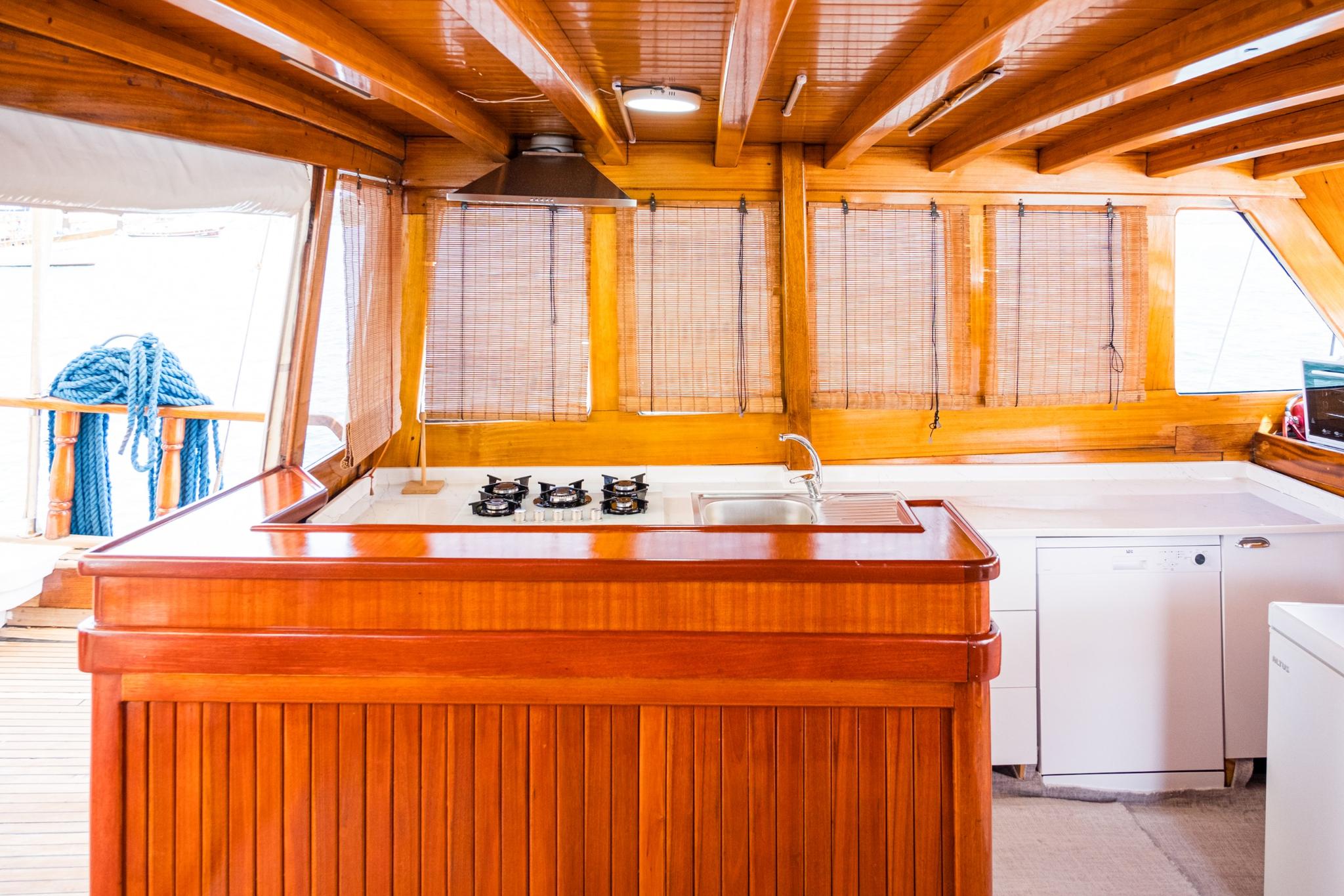 Balu gulet interior cabin in Türkiye