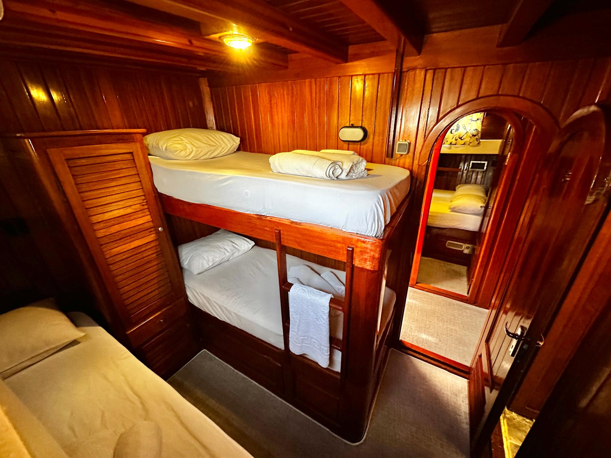Balu gulet interior cabin in Türkiye