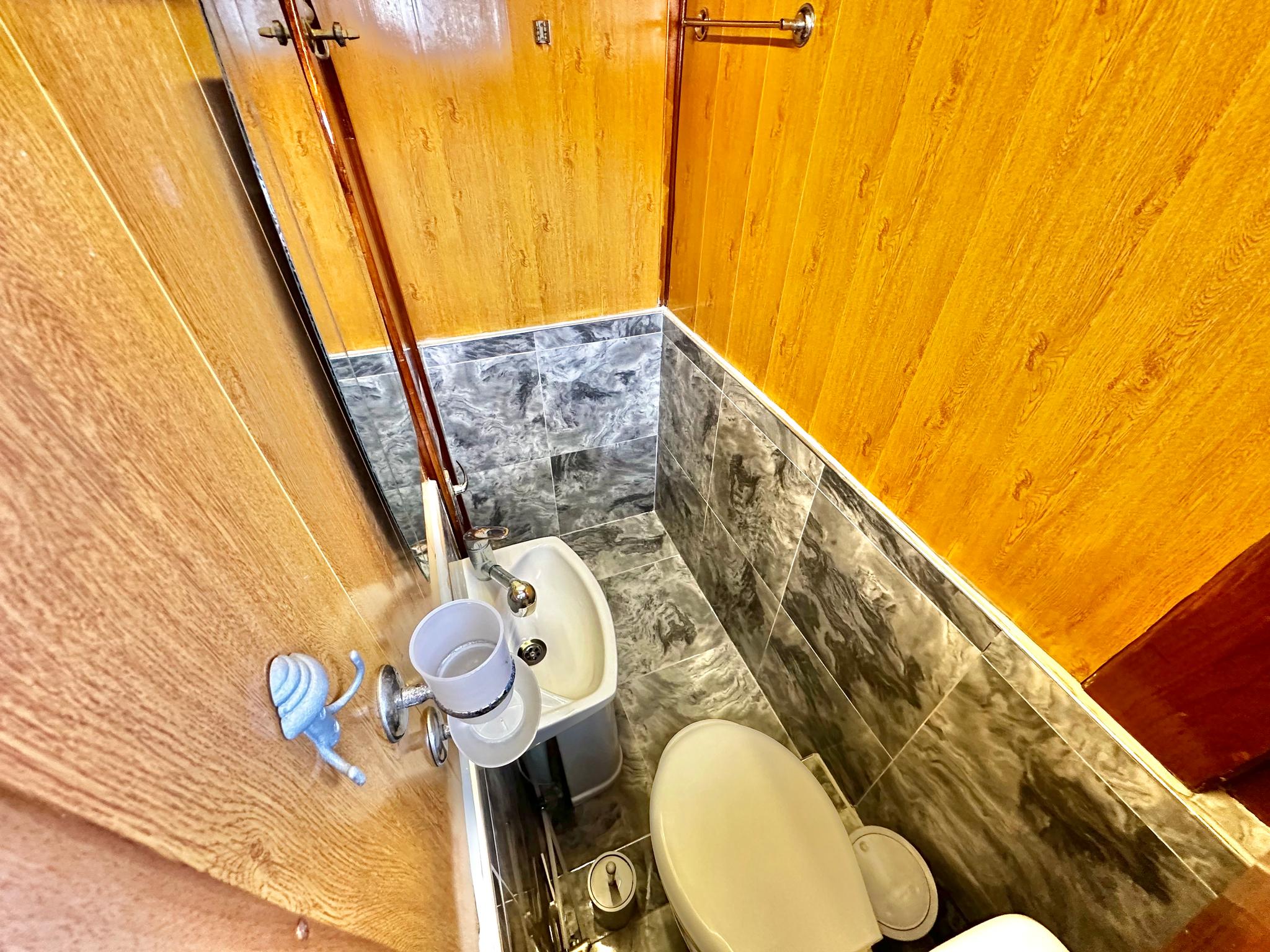 Balu gulet interior cabin in Türkiye