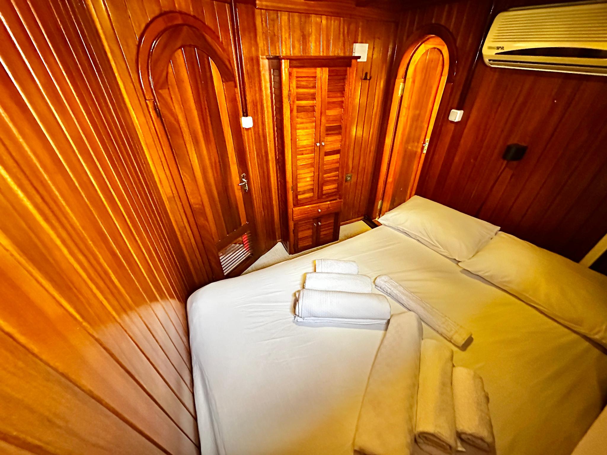 Balu gulet interior cabin in Türkiye