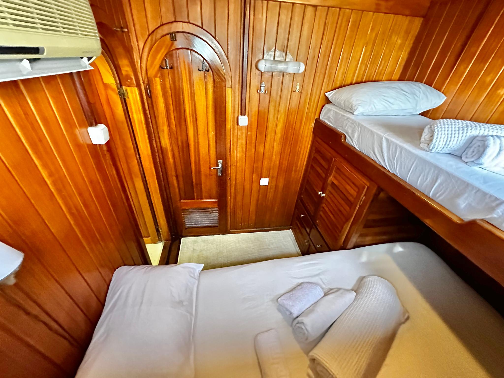 Balu gulet interior cabin in Türkiye