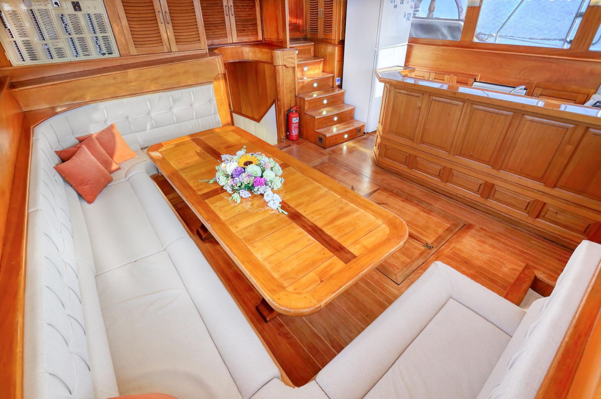 Su Sesi gulet amenities interior cabin in Türkiye