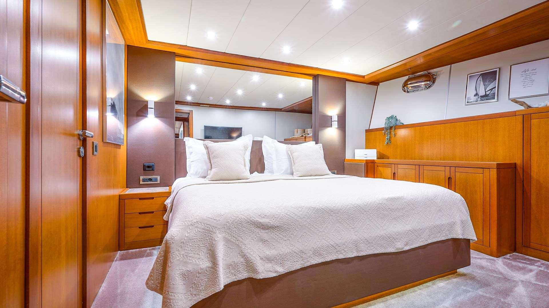 San Limi — life on board