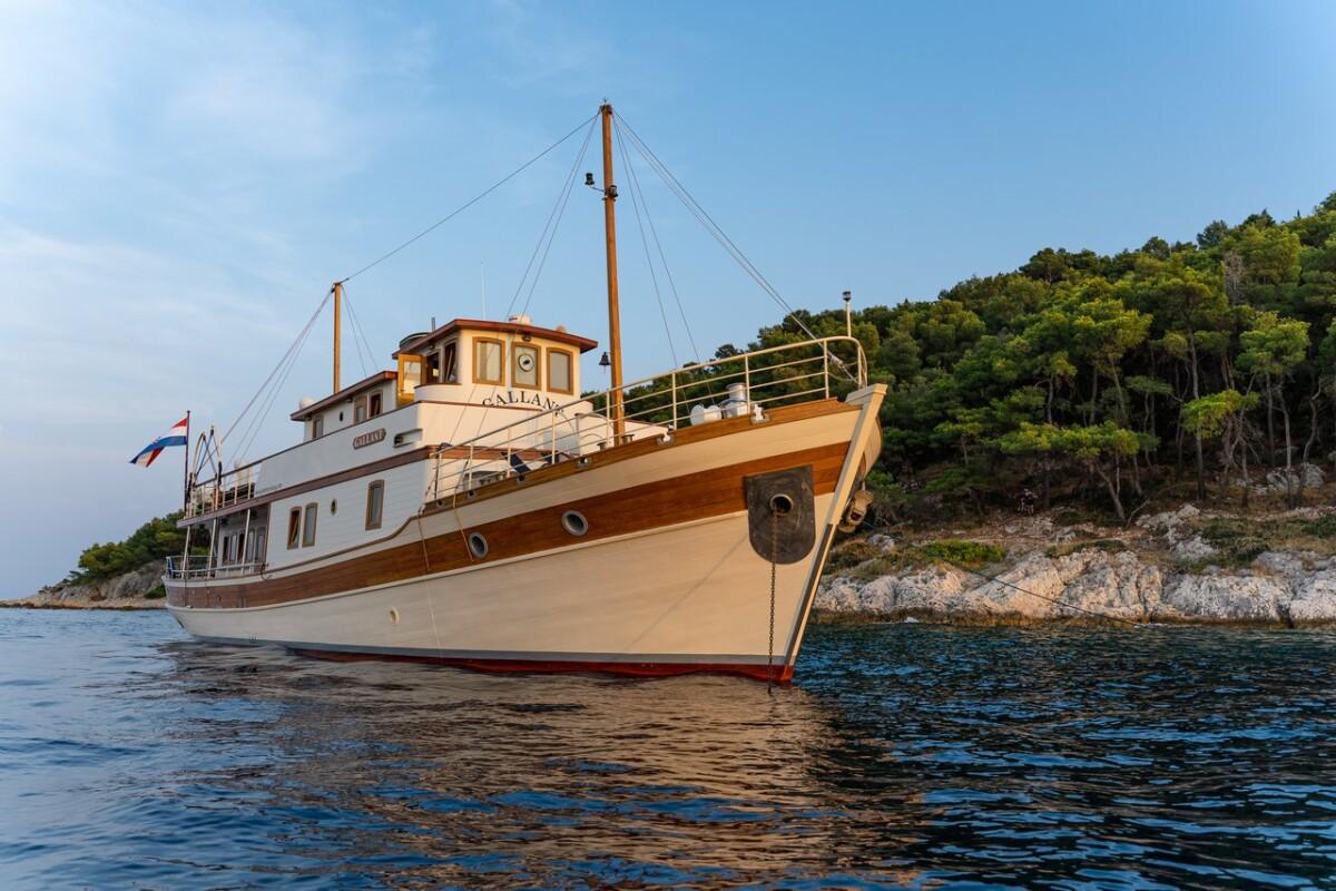 Gallant gulet amenities exterior deck in Croatia