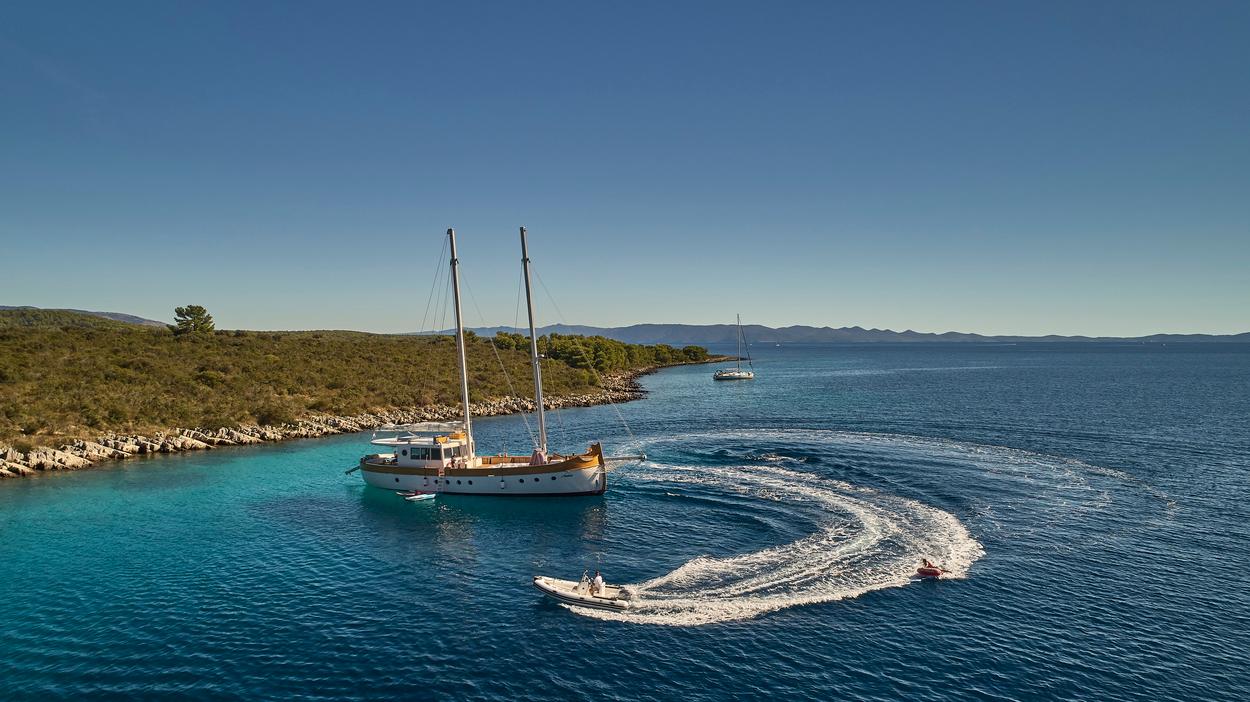 Green Ray gulet amenities interior cabin in Croatia