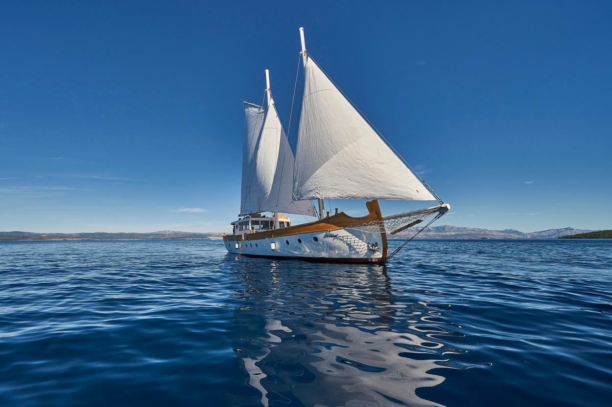 Green Ray gulet amenities exterior deck in Croatia