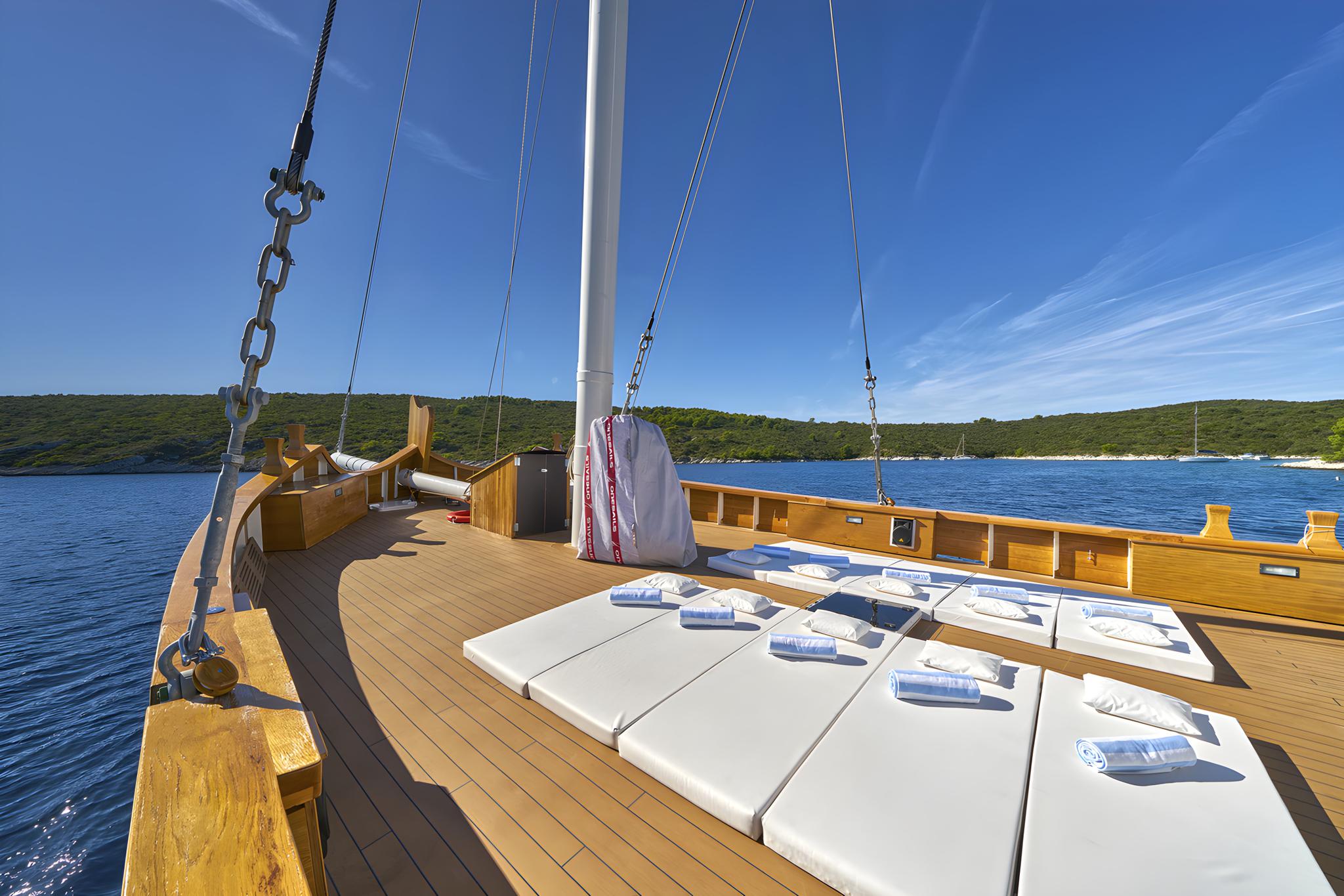 Green Ray gulet amenities exterior deck in Croatia