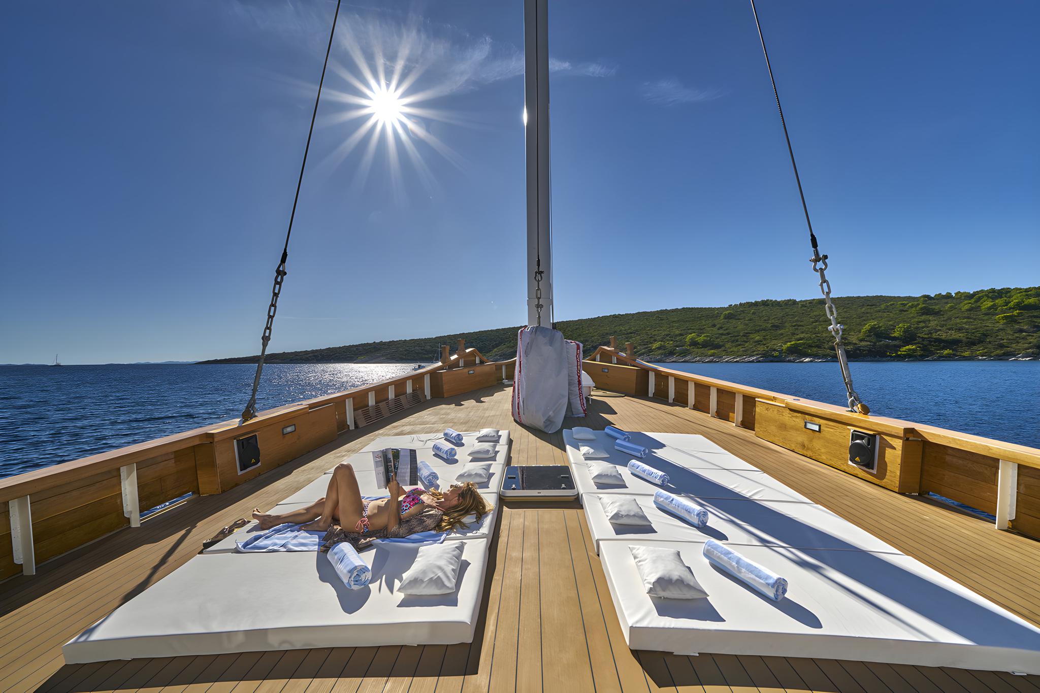 Green Ray gulet amenities lifestyle dining in Croatia