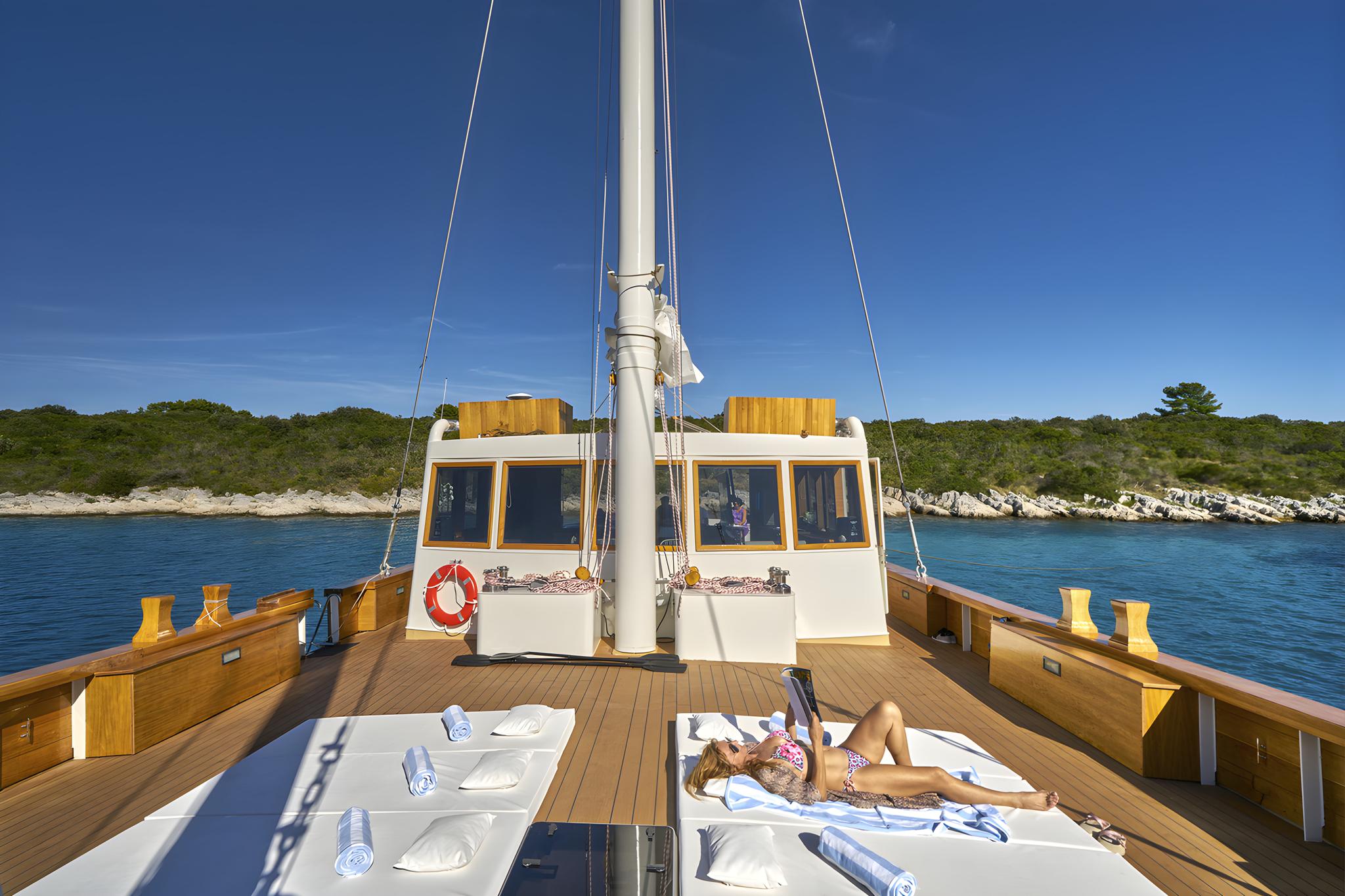 Green Ray gulet amenities lifestyle dining in Croatia