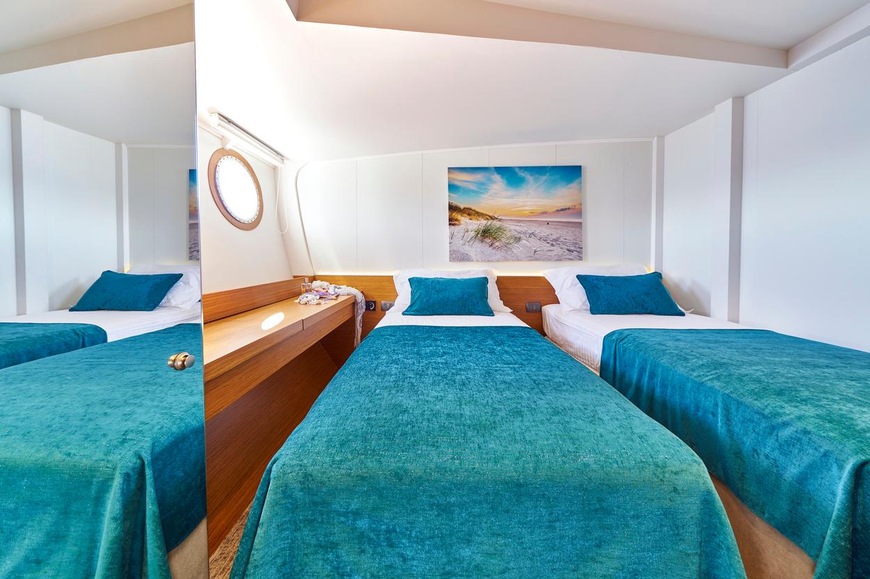 Green Ray gulet accommodation interior cabin in Croatia