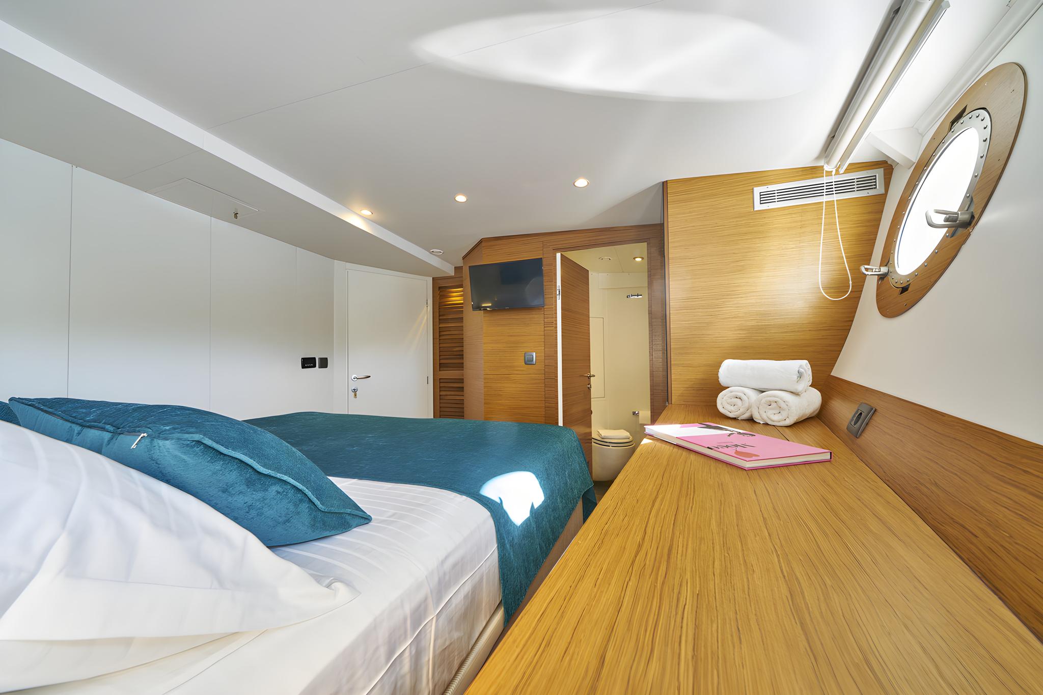 Green Ray gulet accommodation interior cabin in Croatia