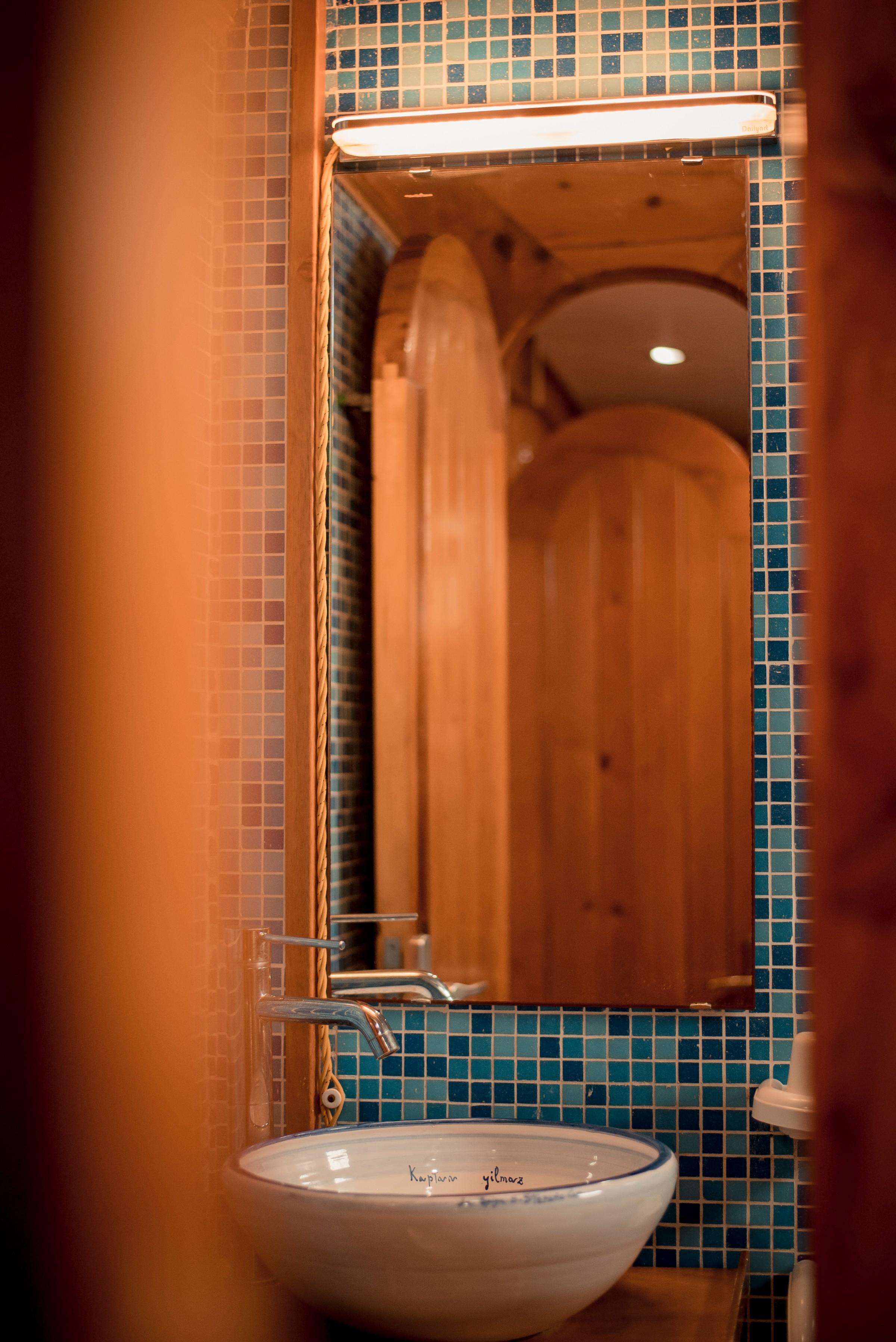 Kaptan Yilmaz II gulet accommodation interior cabin in Italy