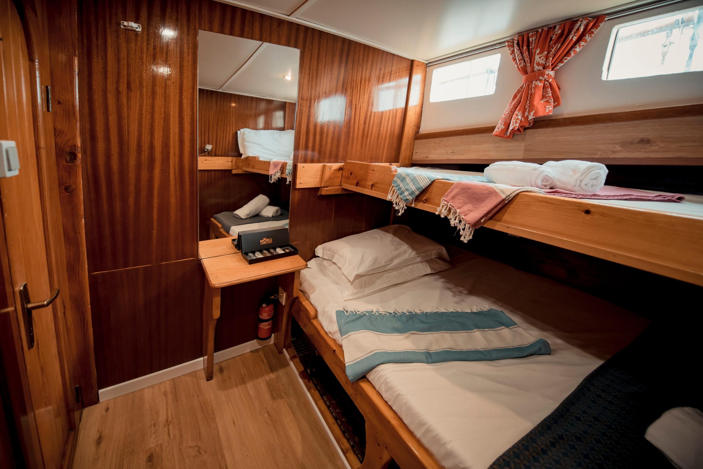 Kaptan Yilmaz II gulet accommodation interior cabin in Italy