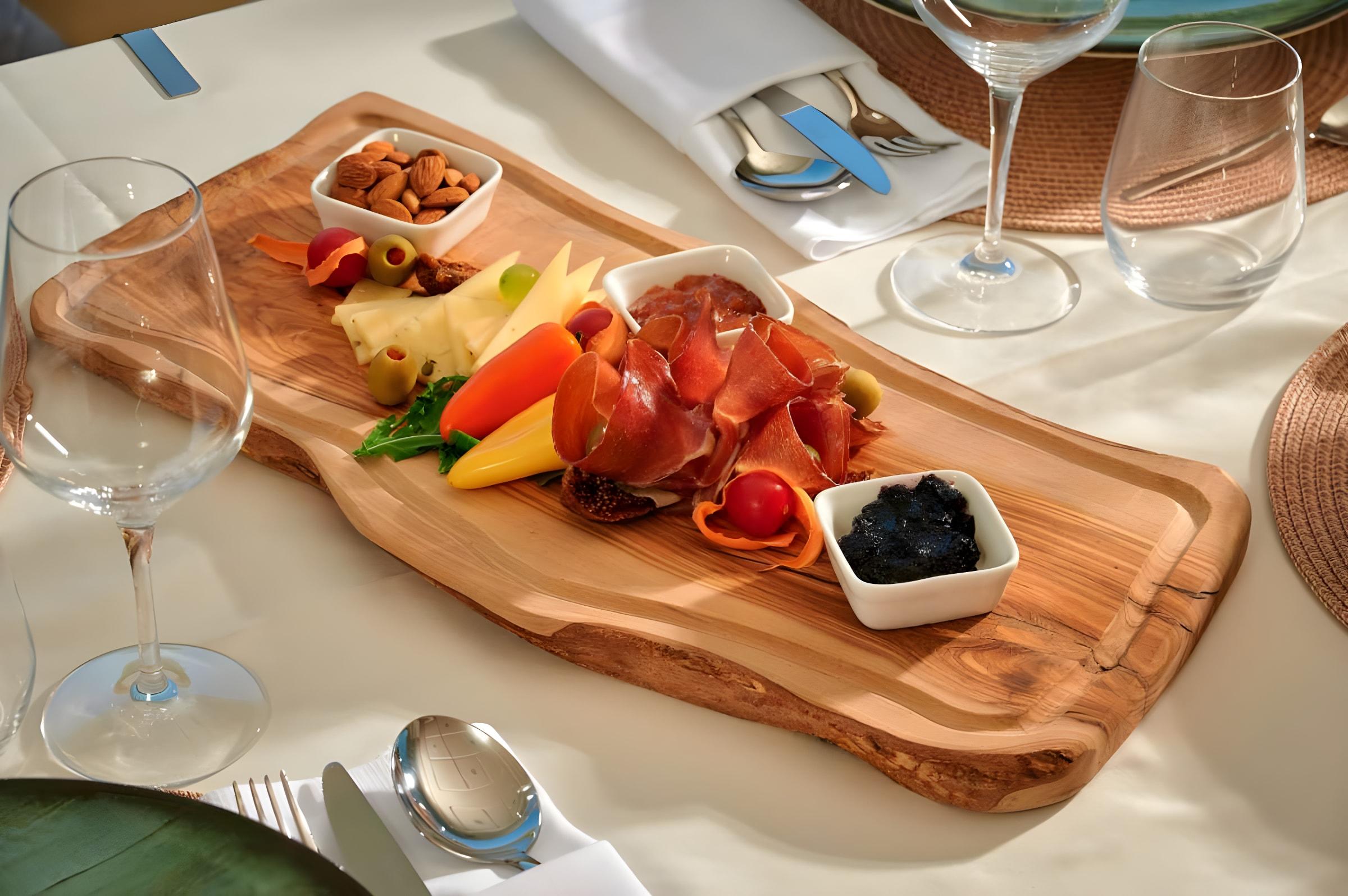 Nostra Vita gulet amenities lifestyle dining in Croatia