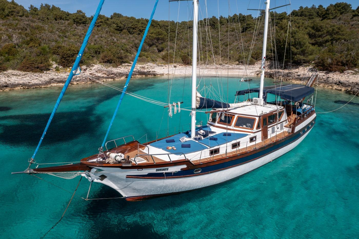 Hera gulet amenities exterior deck
