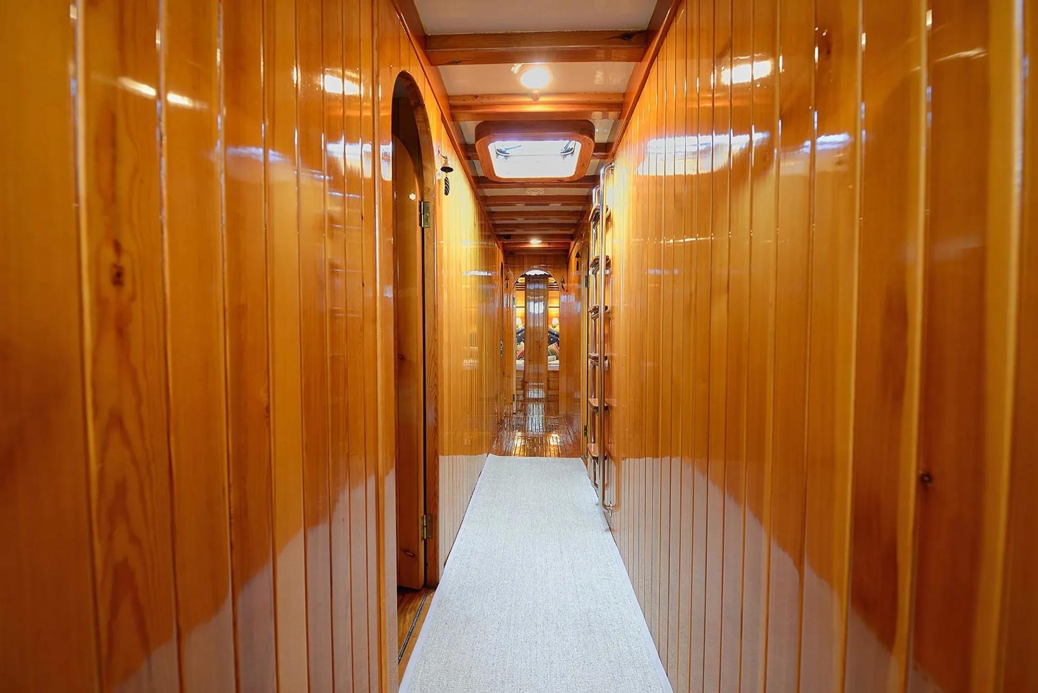 Xenos 2 gulet accommodation interior cabin in Türkiye