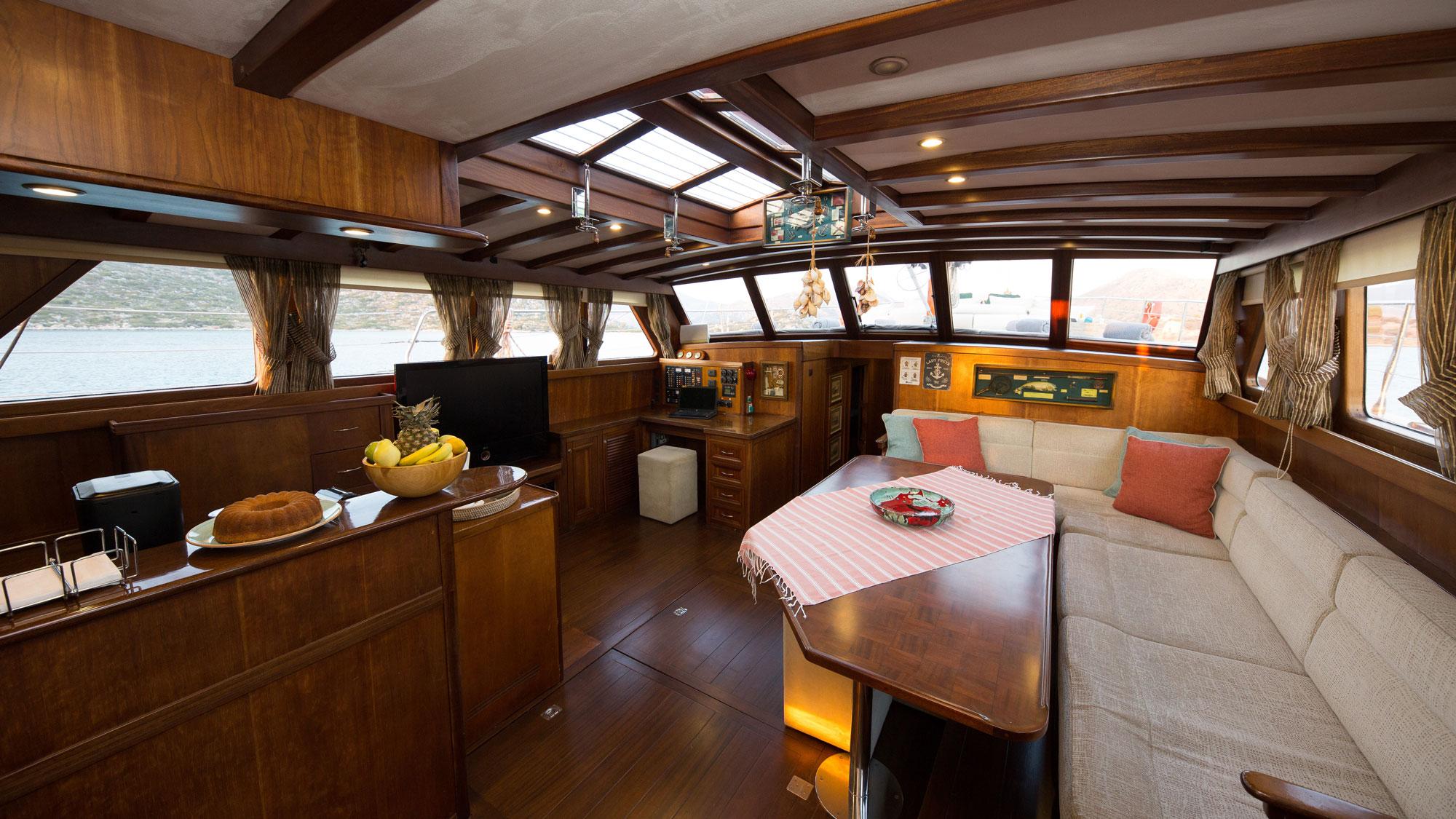 Lady Freya gulet amenities interior cabin in Türkiye