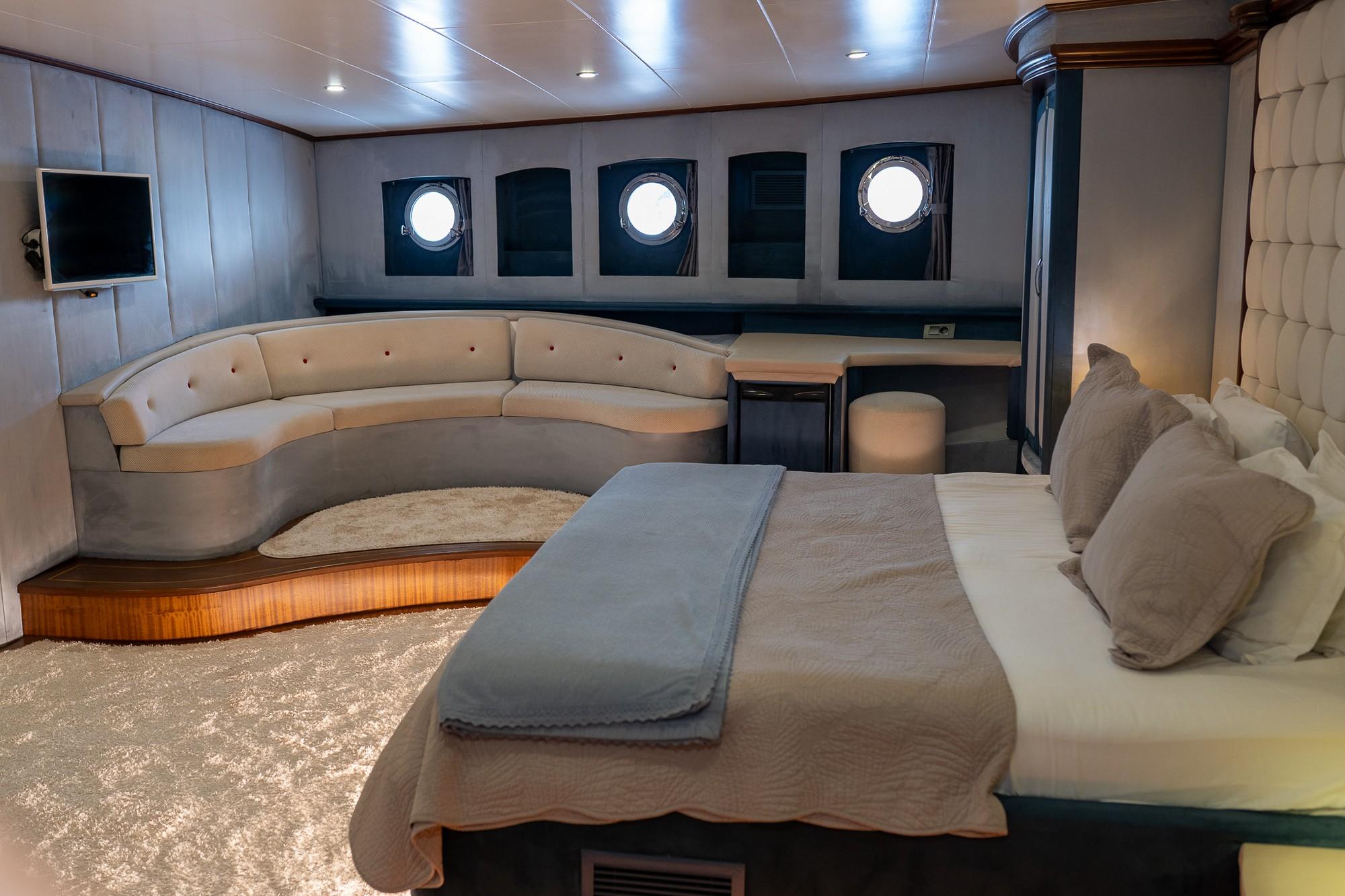 Bella Mare gulet interior cabin in Türkiye