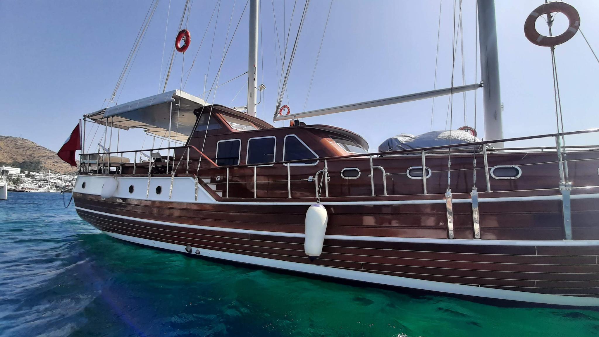 Carpe Diem XI gulet amenities aerial view in Türkiye