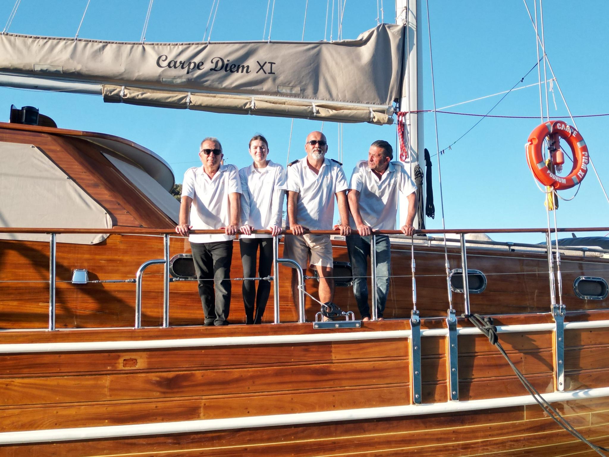 Carpe Diem XI gulet amenities lifestyle dining in Türkiye