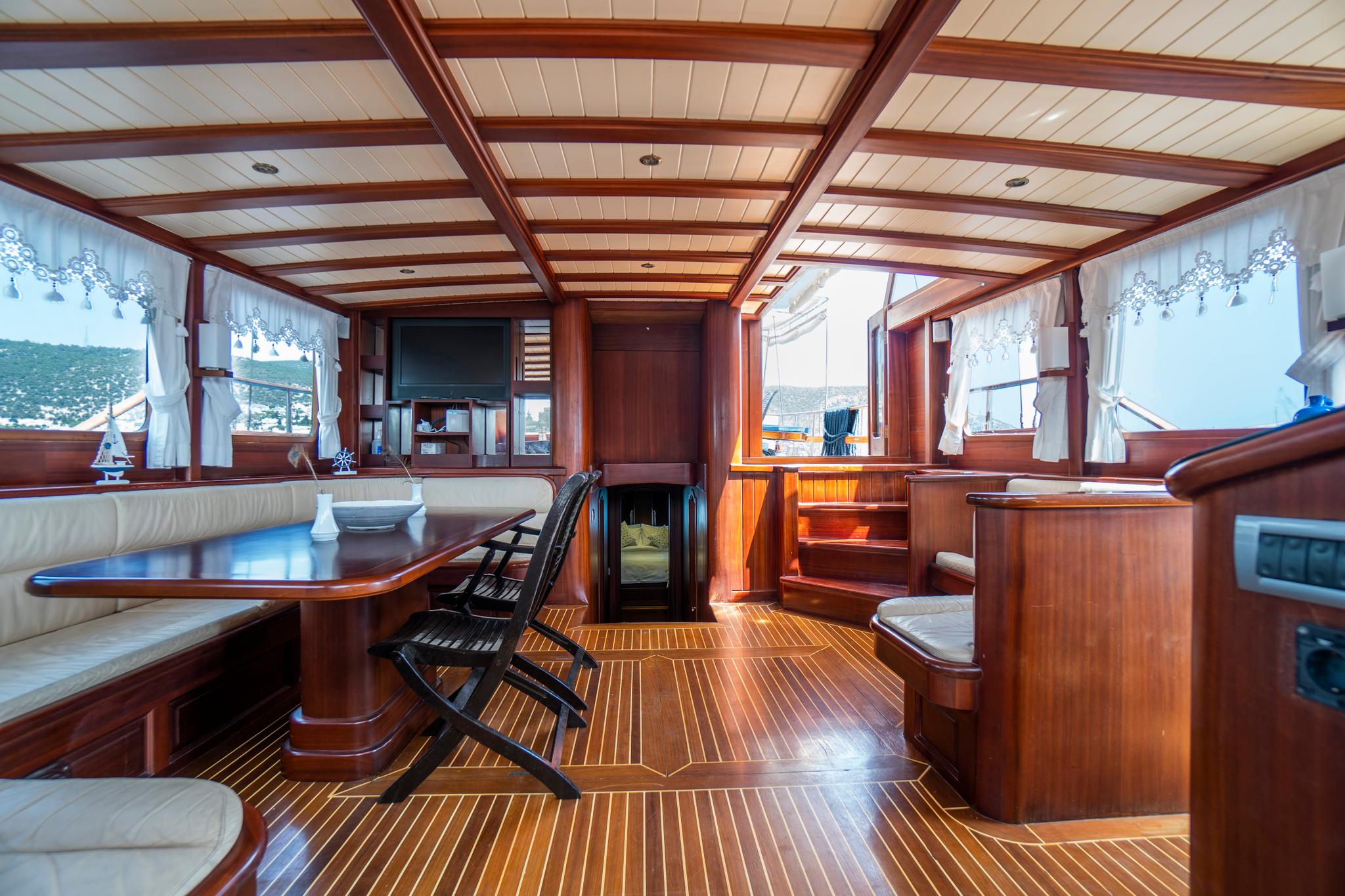 Carpe Diem XI gulet amenities interior cabin in Türkiye